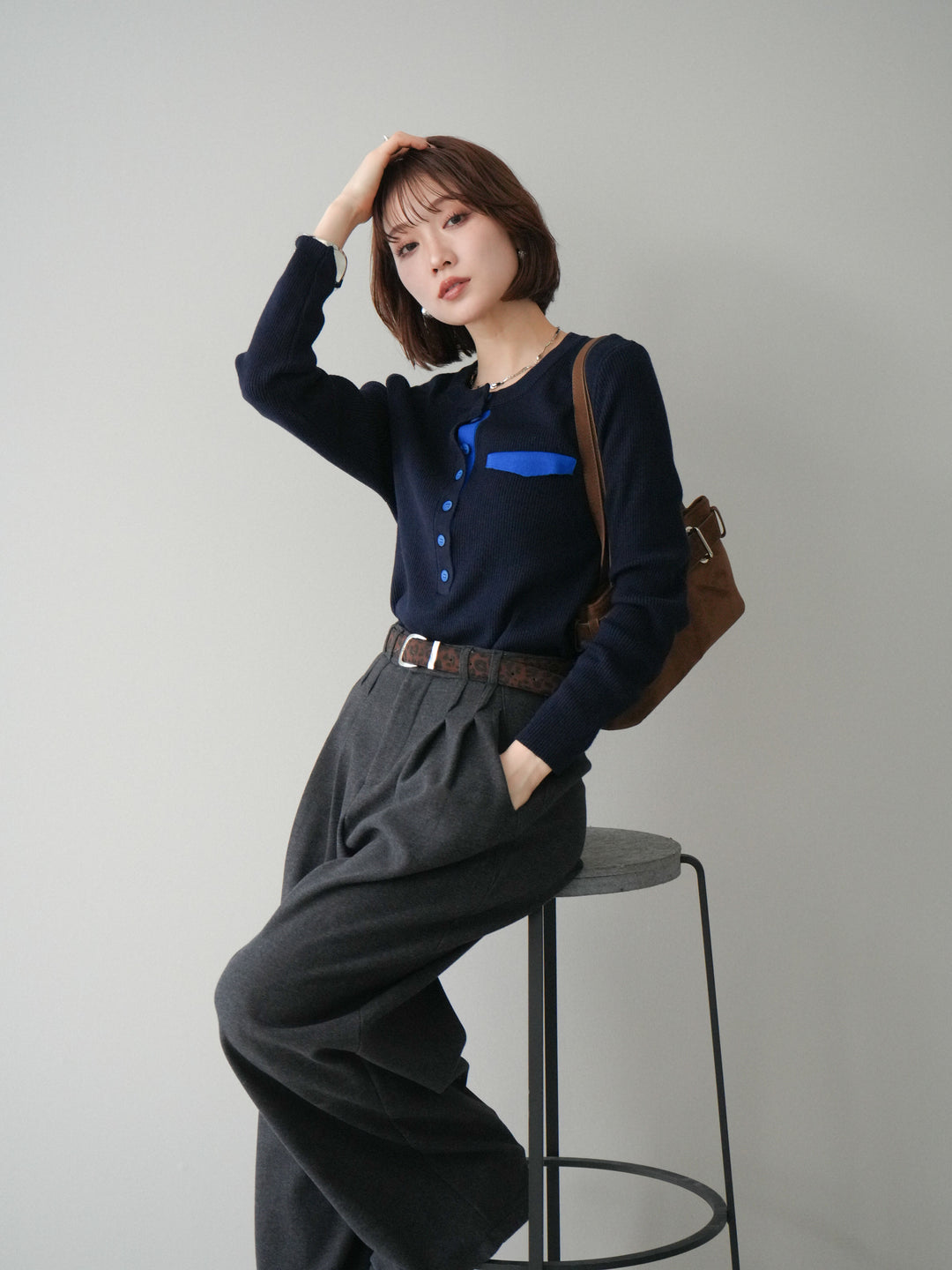 [SET]バイカラーデザインポケット配色ヘンリーネックニットソー+アニマル柄ベルト付きウールタッチワイドパンツ(2set)