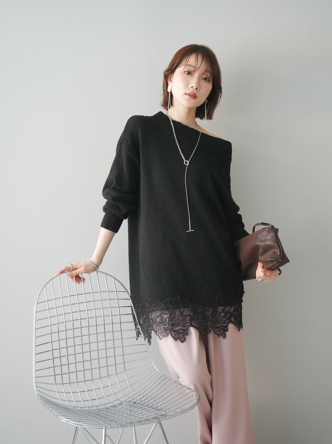 [SET]アシンメトリーレースヘムニットプルオーバー+ベルト付キーホルダーモチーフワイドパンツ(2set)