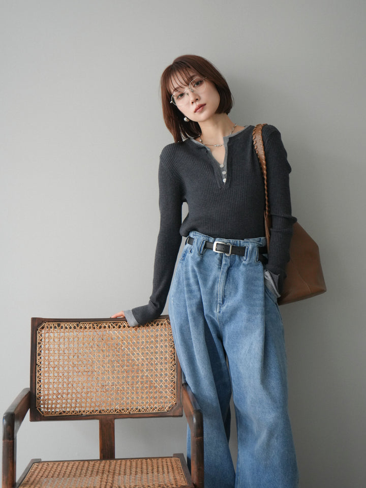 [SET]バイカラーキーネックリブニットトップス+ハイウエストベルトループデザインデニムパンツ(2set)