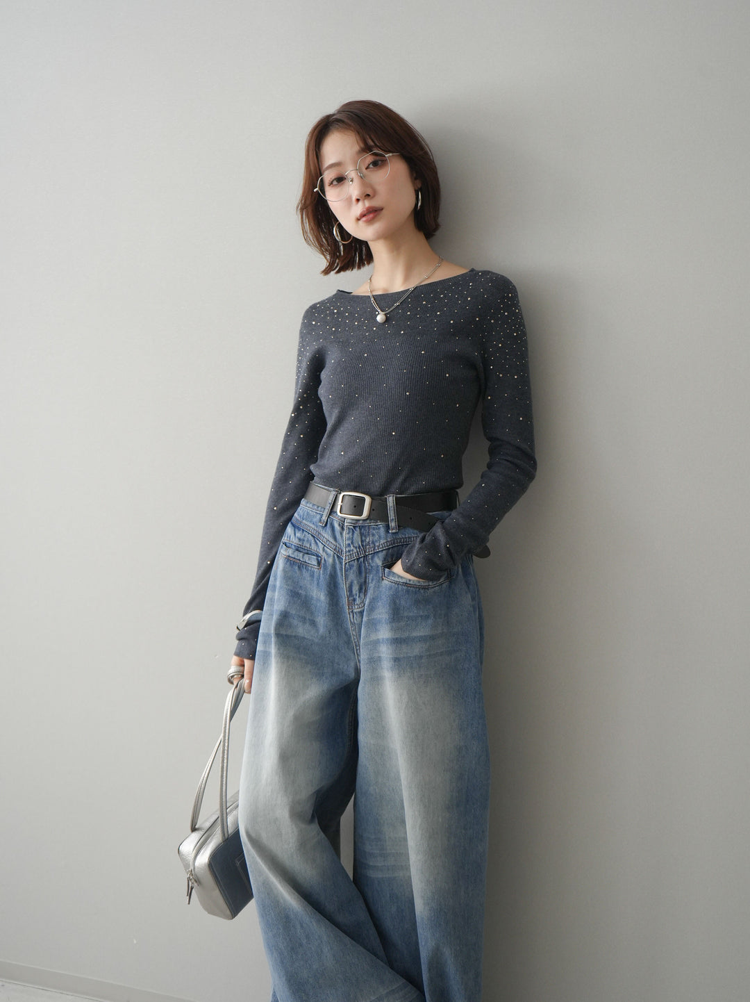 【預購】亮片透視針織上衣 / 灰色