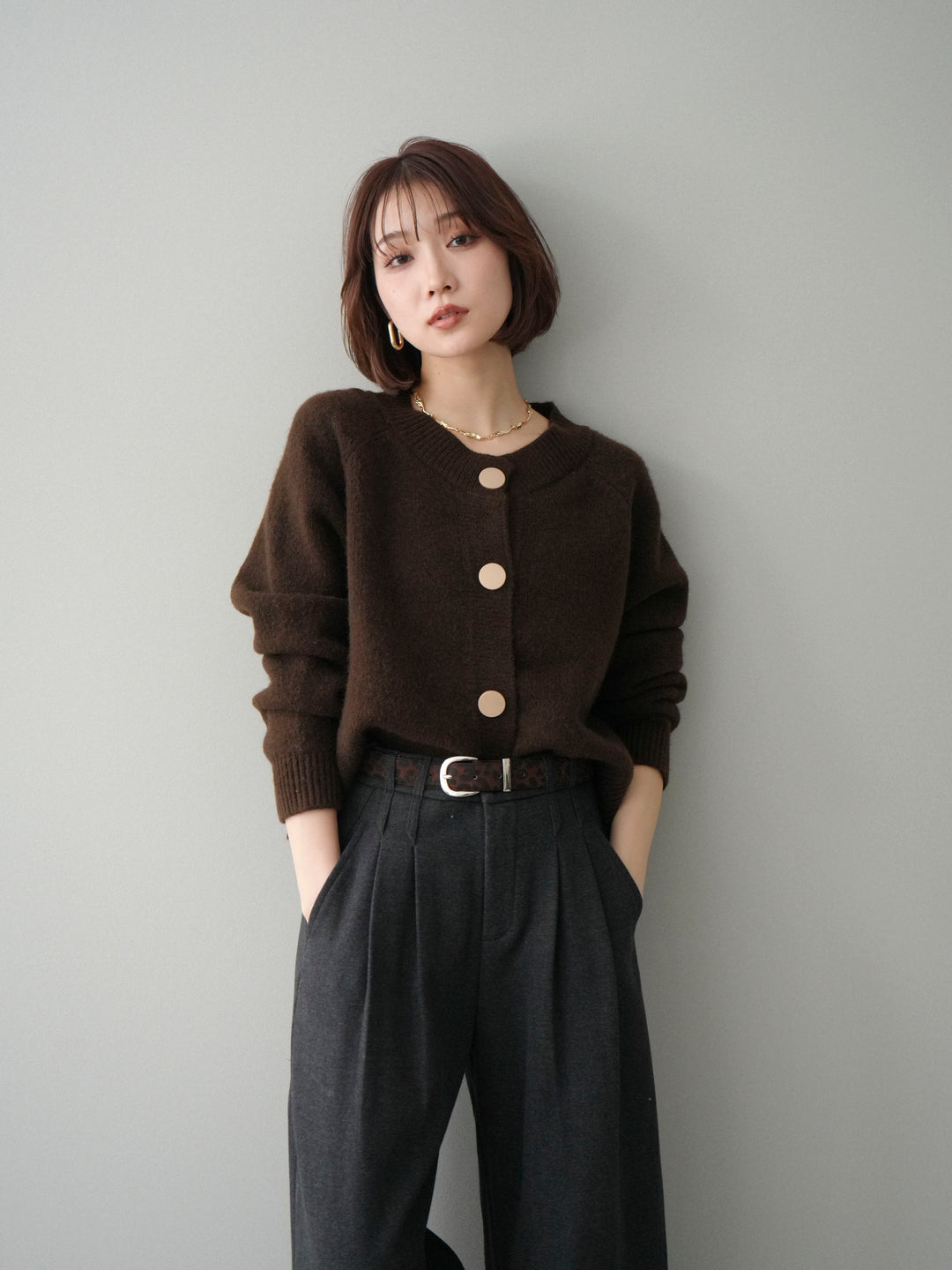 [SET]BIGボタンニットカーディガン+アニマル柄ベルト付きウールタッチワイドパンツ(2set)