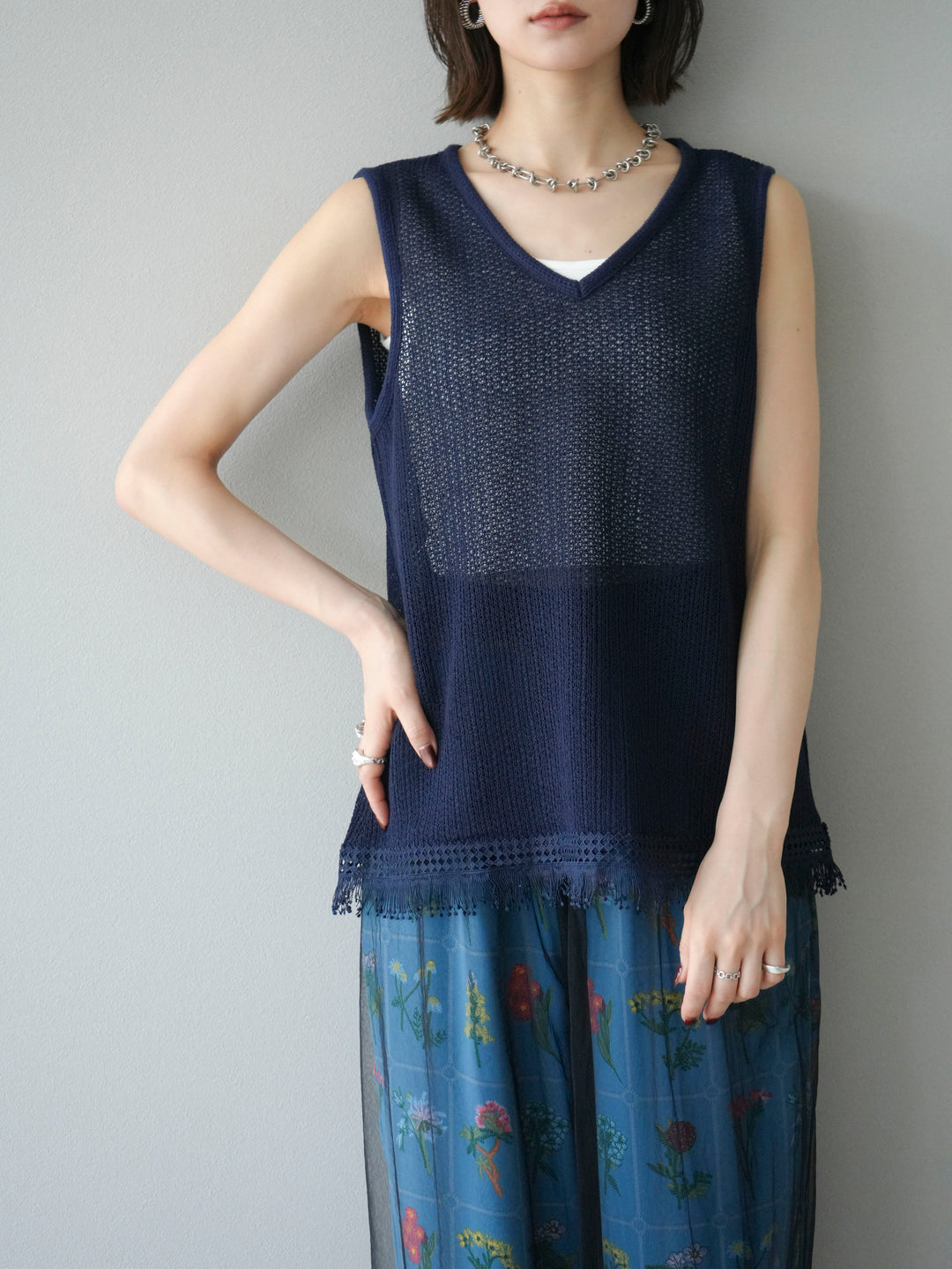 [予約]裾フリンジVネックニットタンクトップアンサンブル/ネイビー