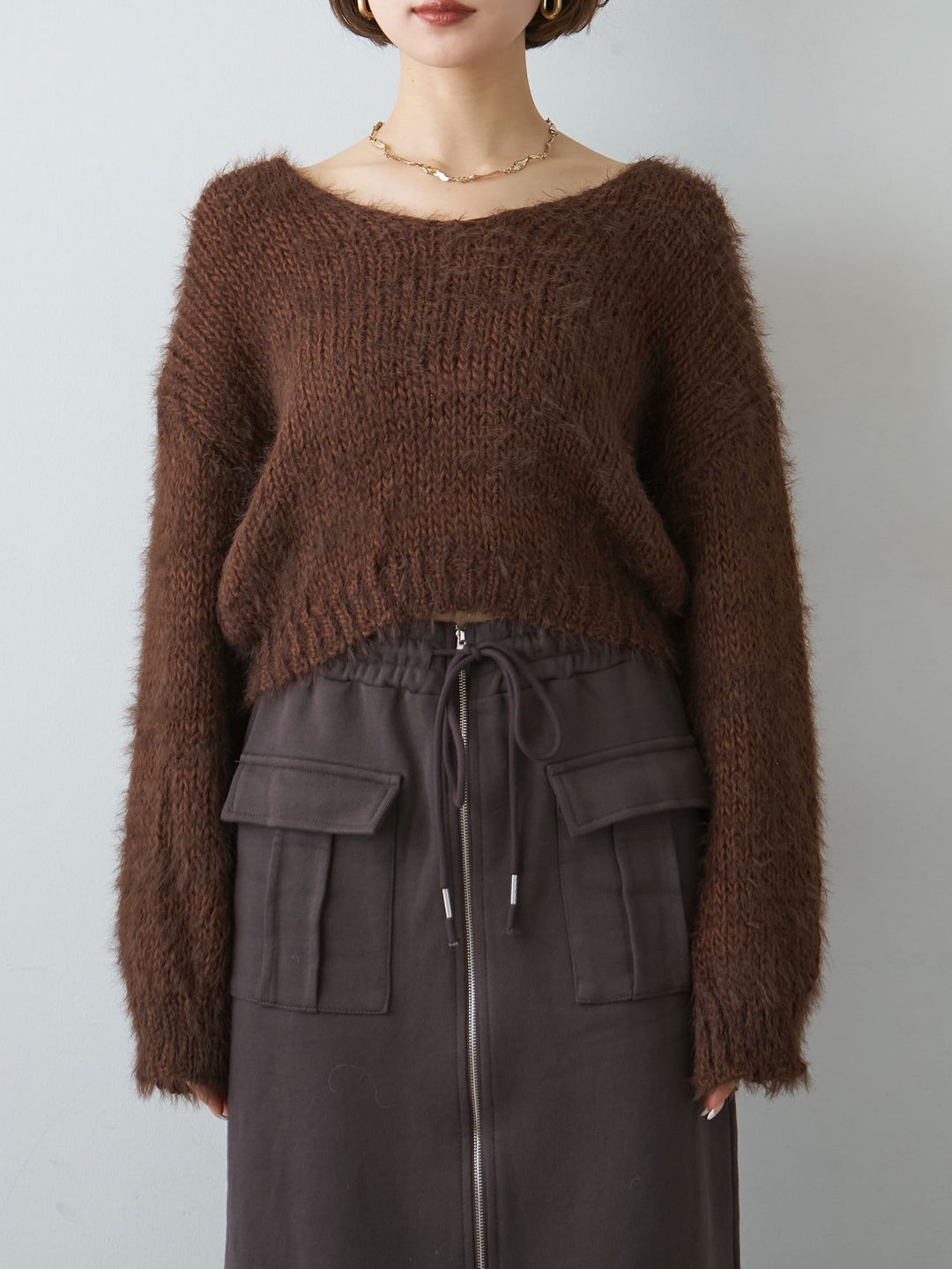 [予約]Vネックシャギークロップニットトップス/brown