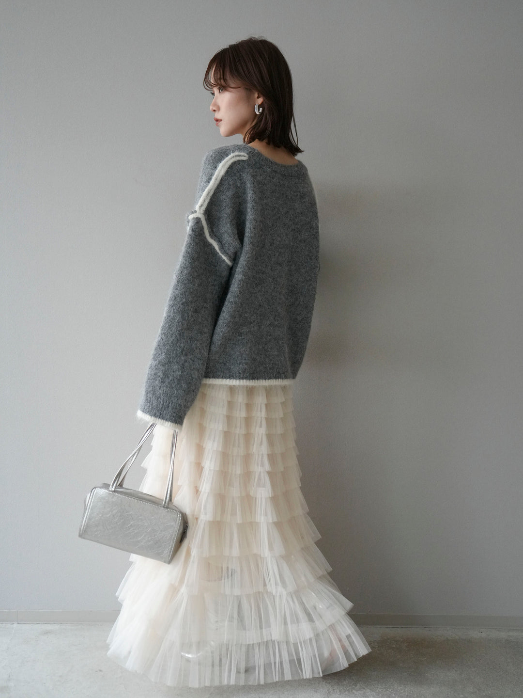 [SET]バイカラーレイヤードデザインニットプルオーバー+チュールティアードスカート(2set)