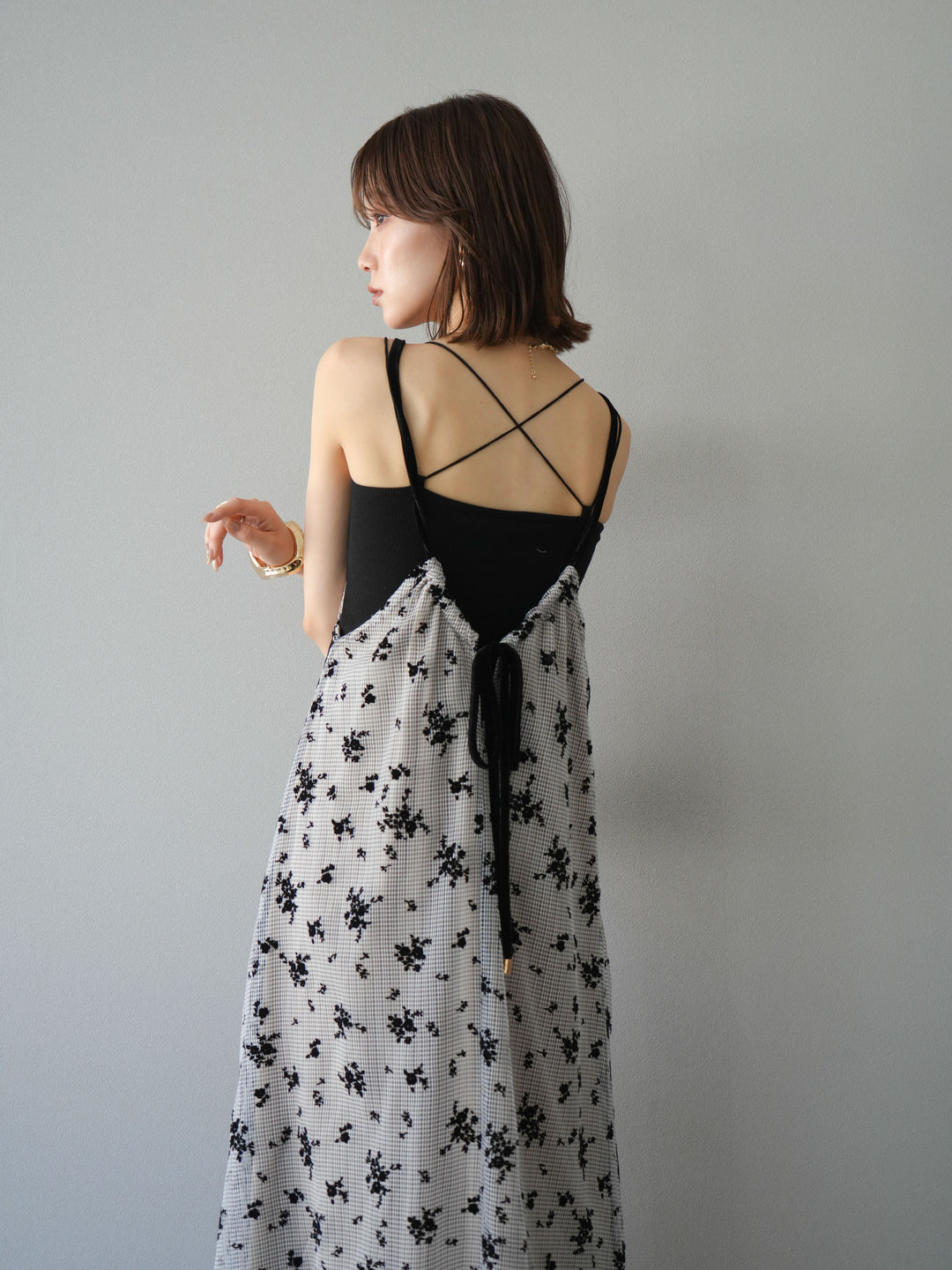 [SET]フロッキーチュールレイヤードベロアキャミワンピース+カップ付きバッククロスキャミソール(2set)