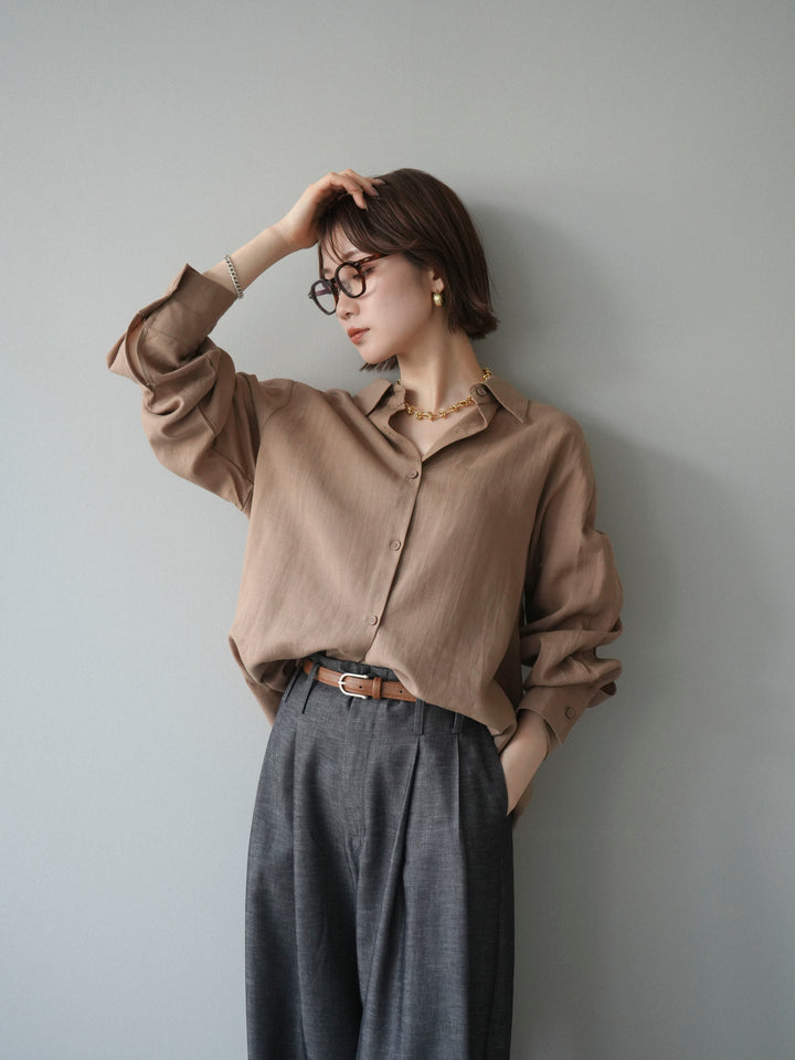 [予約]バックVレースデザインシャツ/beige