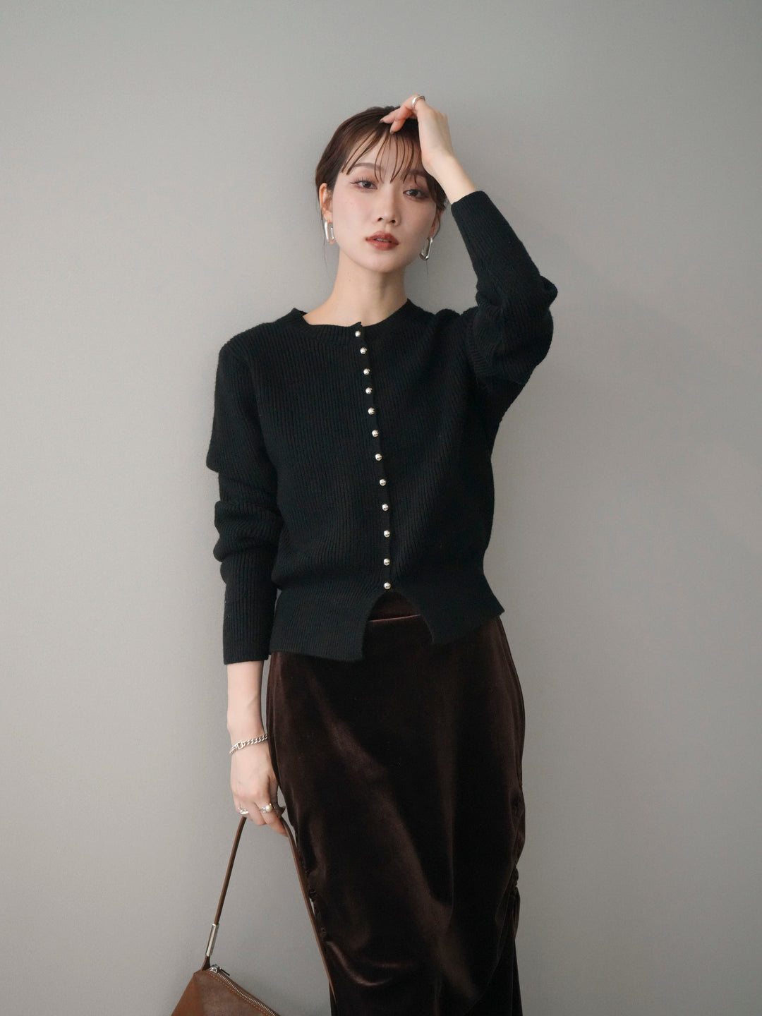 [SET]シルバーボタン畦編みニットカーディガン+ギャザーベロアスカート(2set)