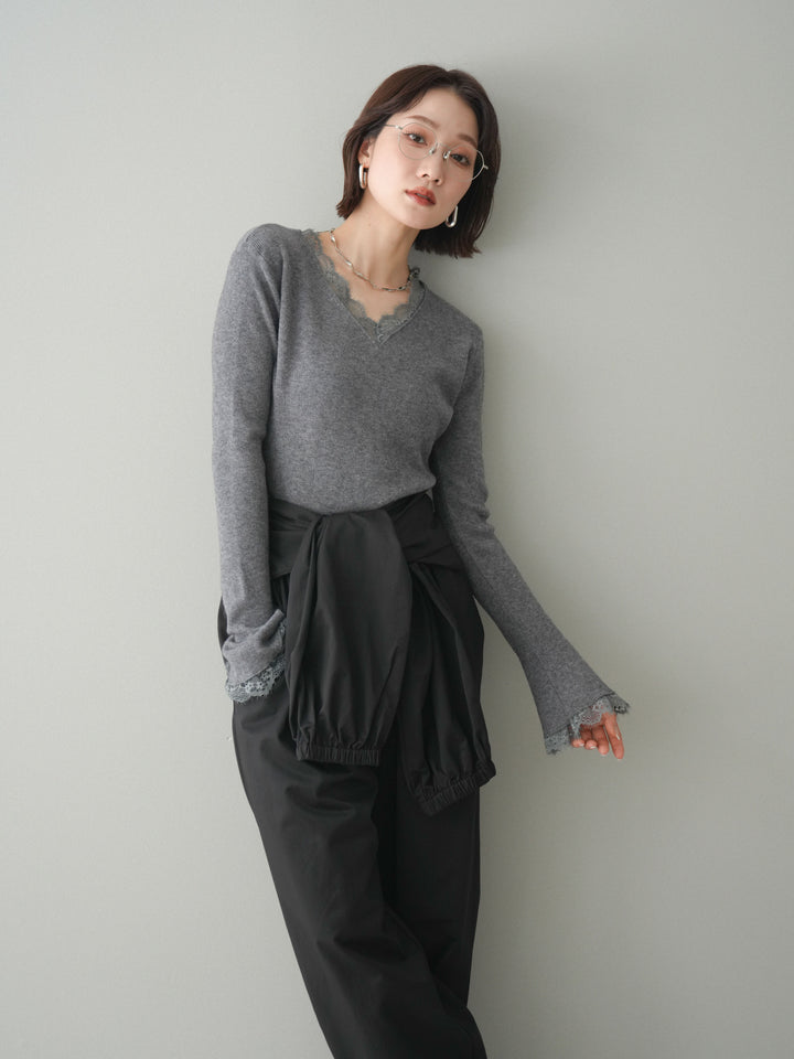 [予約]レースドッキングVネックニットトップス/gray