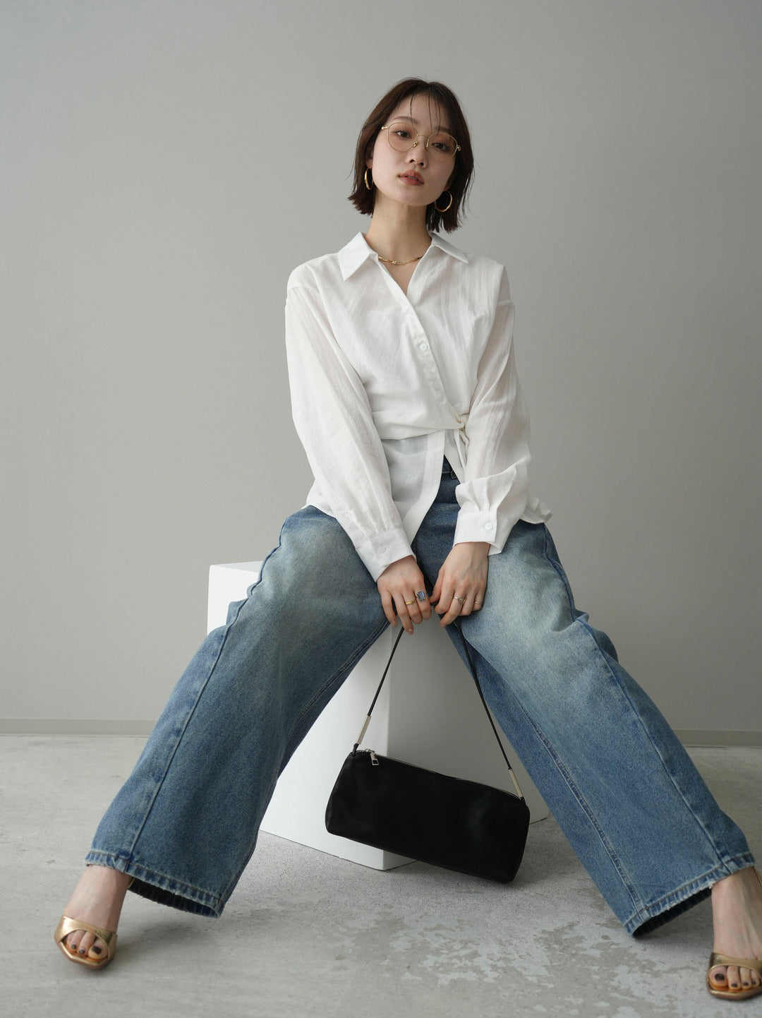 [SET]フロントアシンメトリーブラウス+アシメデザインワイドデニムパンツ(2set)