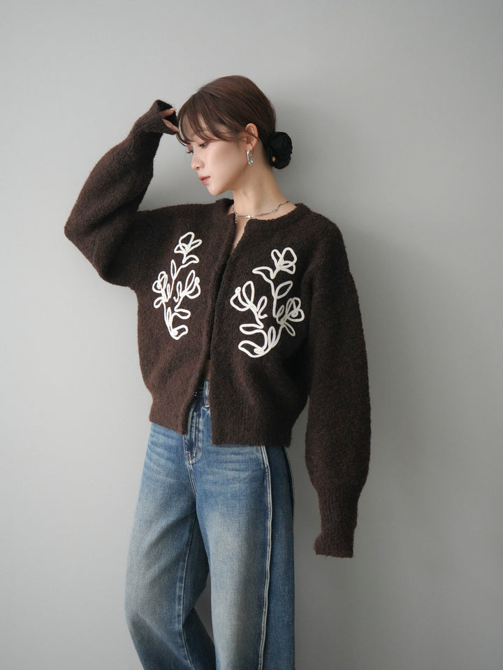 [予約]テープ刺繍ホック開きブークレニットカーディガン/darkbrown