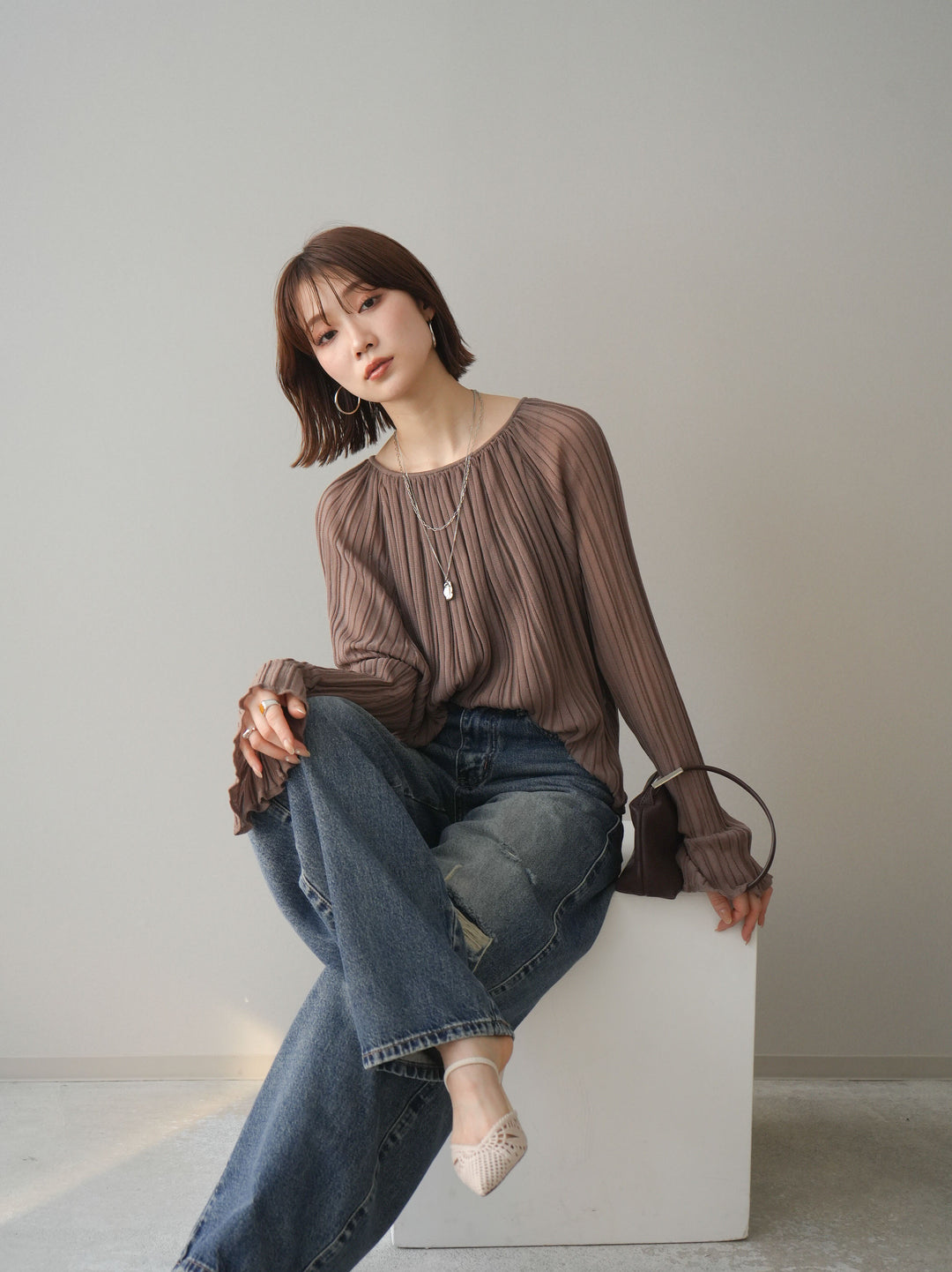 [SET]プリーツシアーフレアスリーブニットトップス+ダメージデニムセミワイドパンツ(2set)