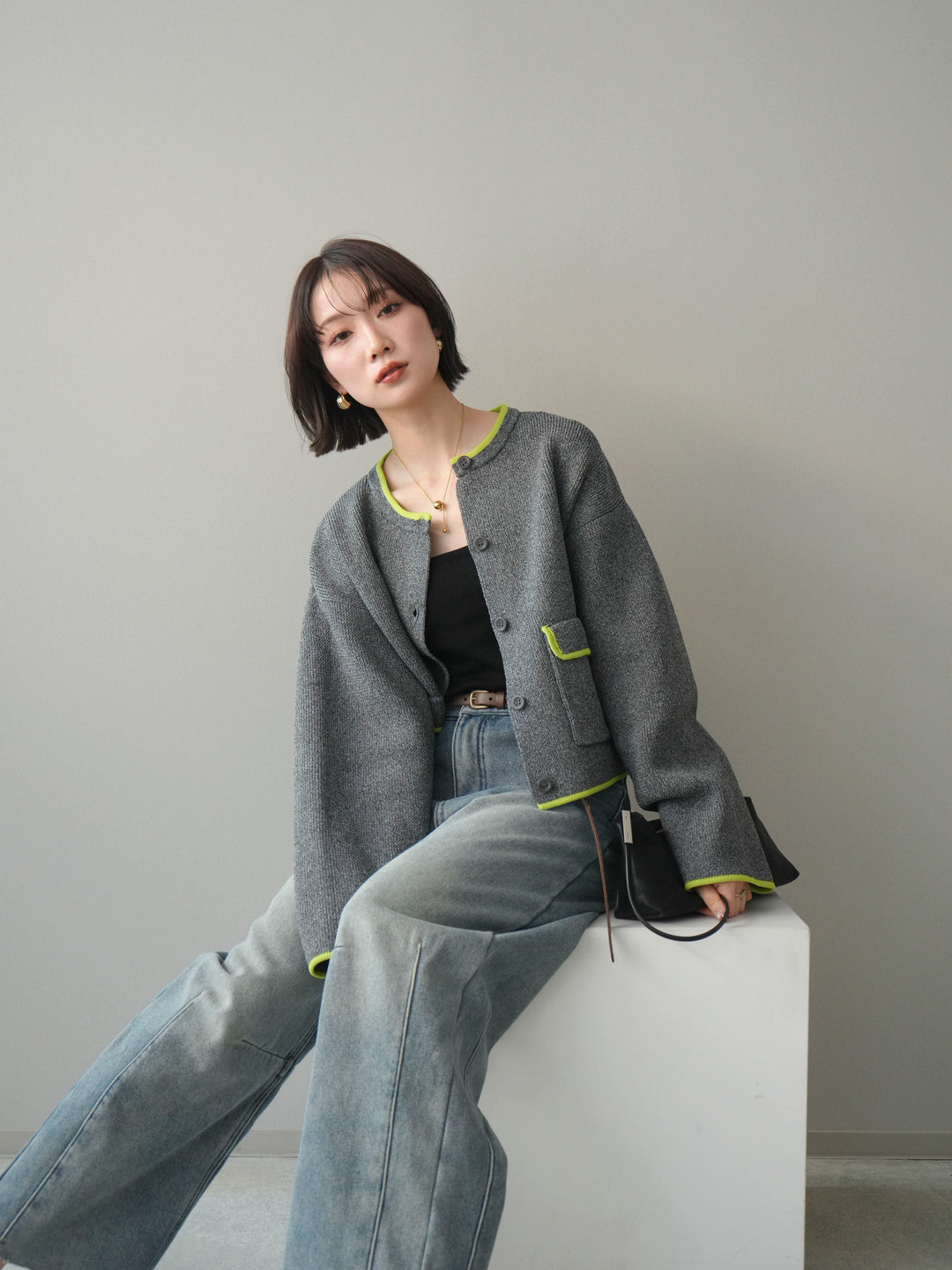 [SET]ポリエステル配色ニットカーディガン+裏起毛カットオフカーブデニムパンツ(2set)