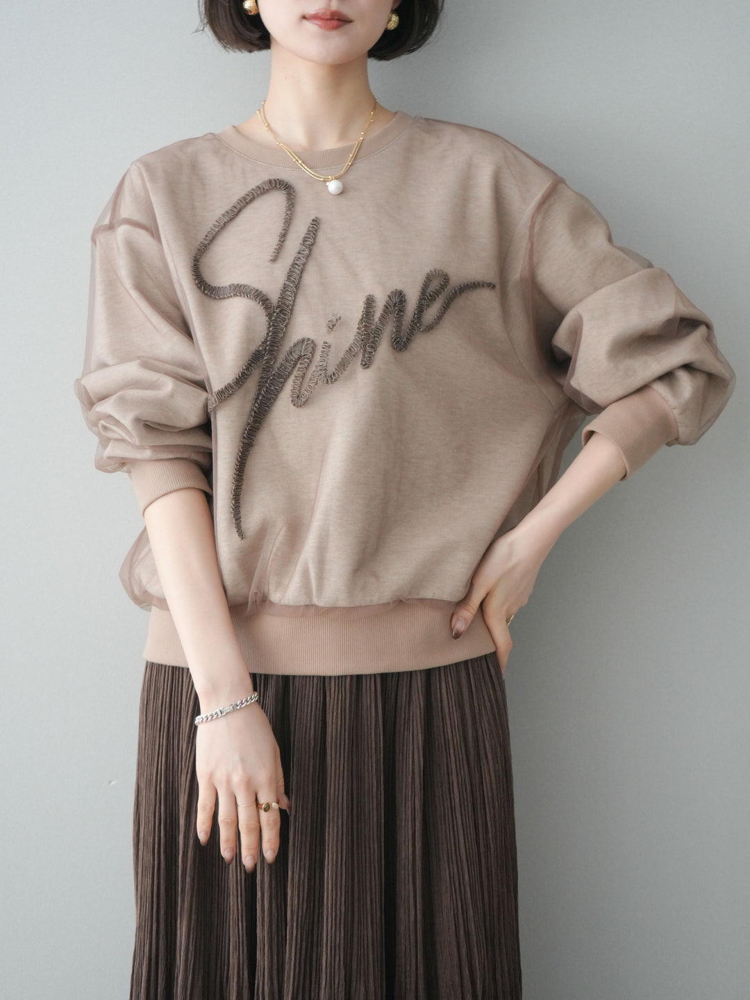 [SET]チュールレイヤードロゴスエットプルオーバー+選べるアクセセット(2set)