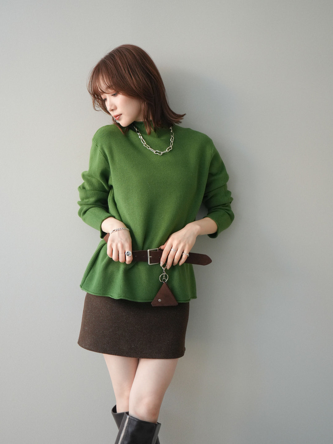 [予約]ボトルネック裾カールリブニットトップス/green