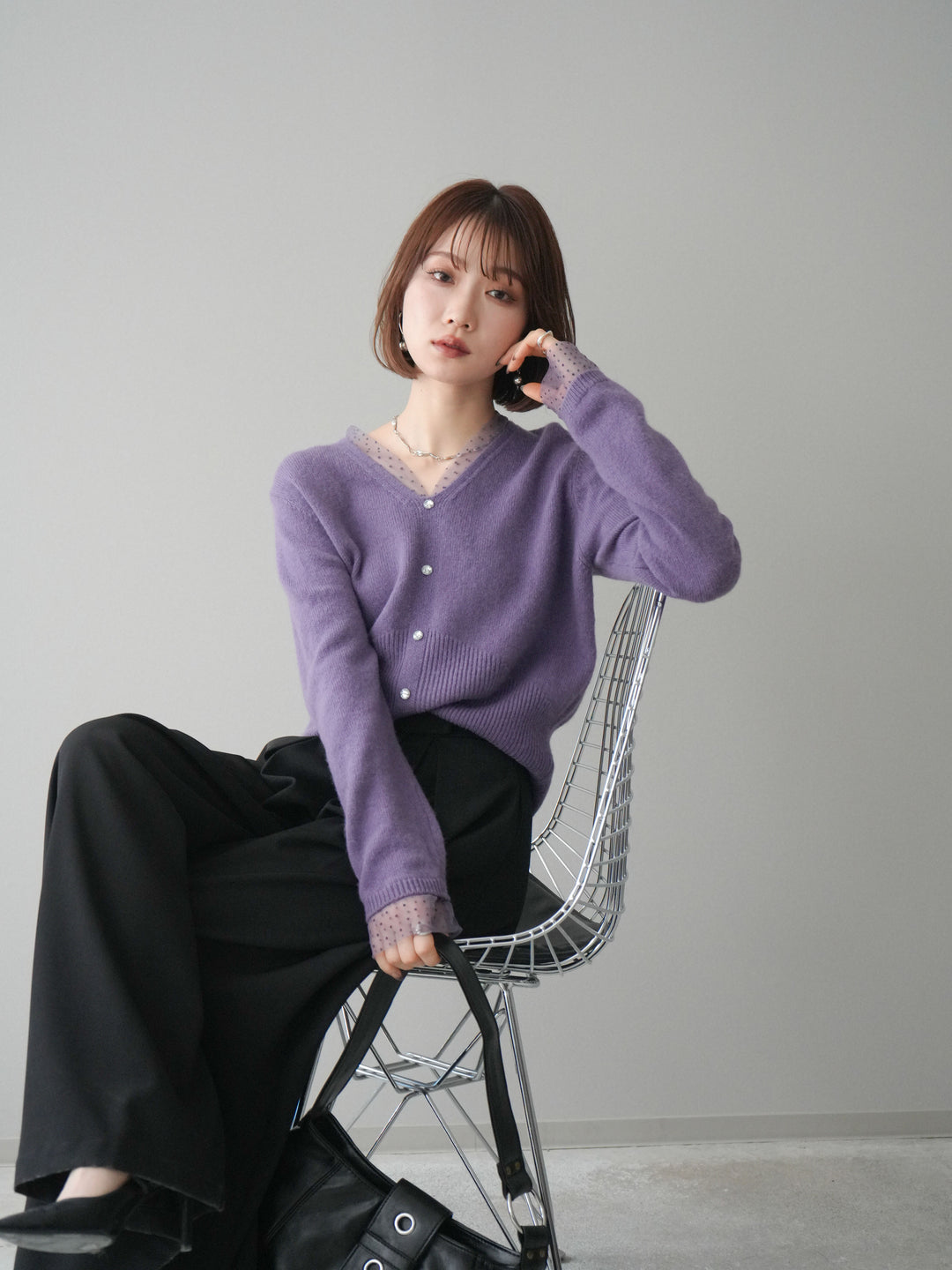 [SET]ドットチュールレイヤードボタンニットトップス+テープベルトタックバギーパンツ(2set)