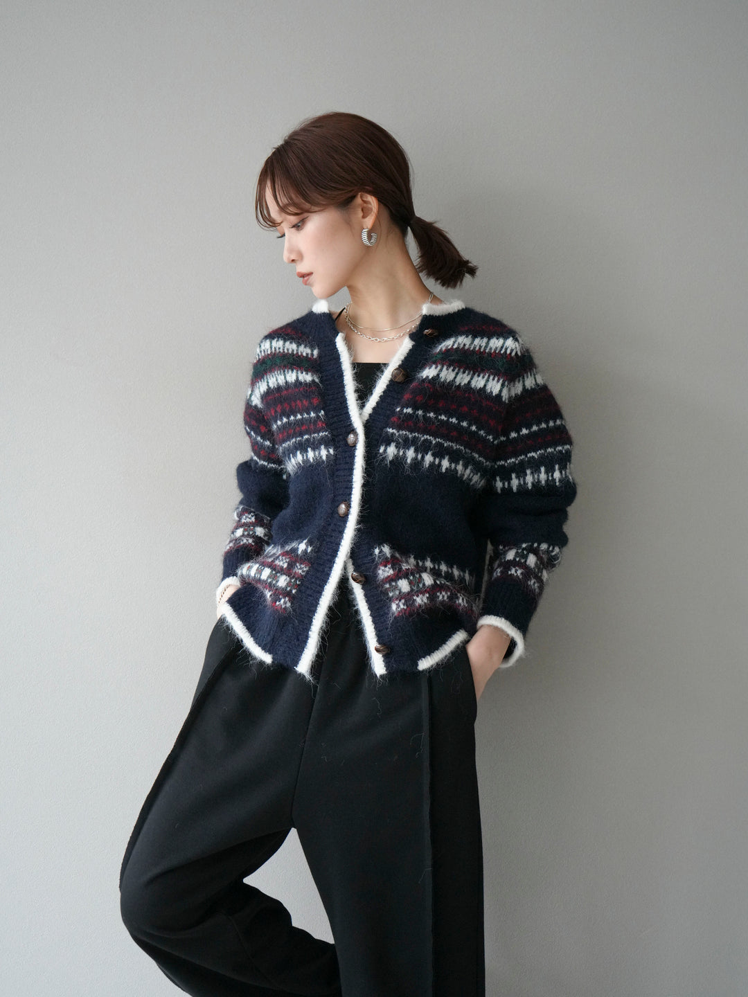 [SET]求心柄ウッドボタンニットカーディガン+選べるアクセセット(2set)