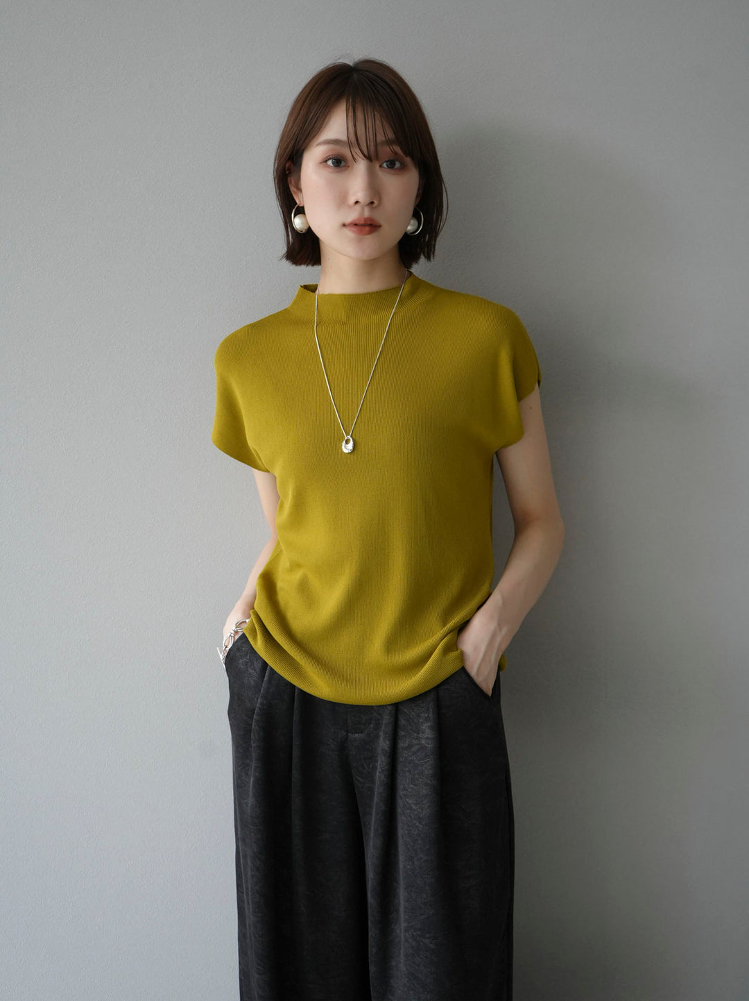 [Pre-order] Petite Neck Side Shirring Summer Knit Top/Green