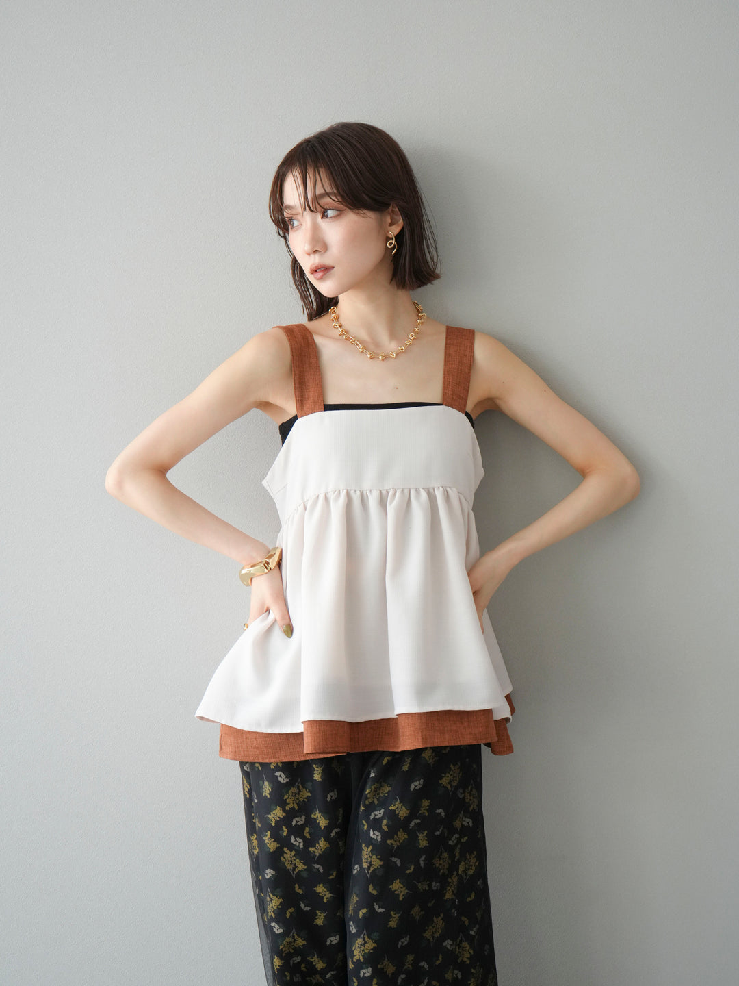 [SET]リネンライク配色フレアタンクトップ+コード刺繍チュールレイヤードパンツ+ブーケプリントタックパンツ(3set)