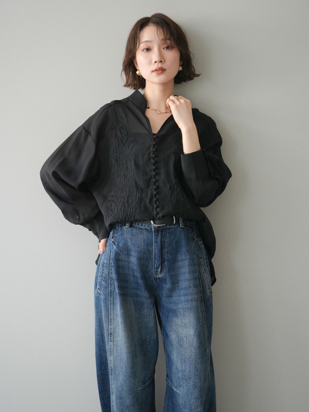 [予約]フロントコードエンブロイダリーブラウス/black