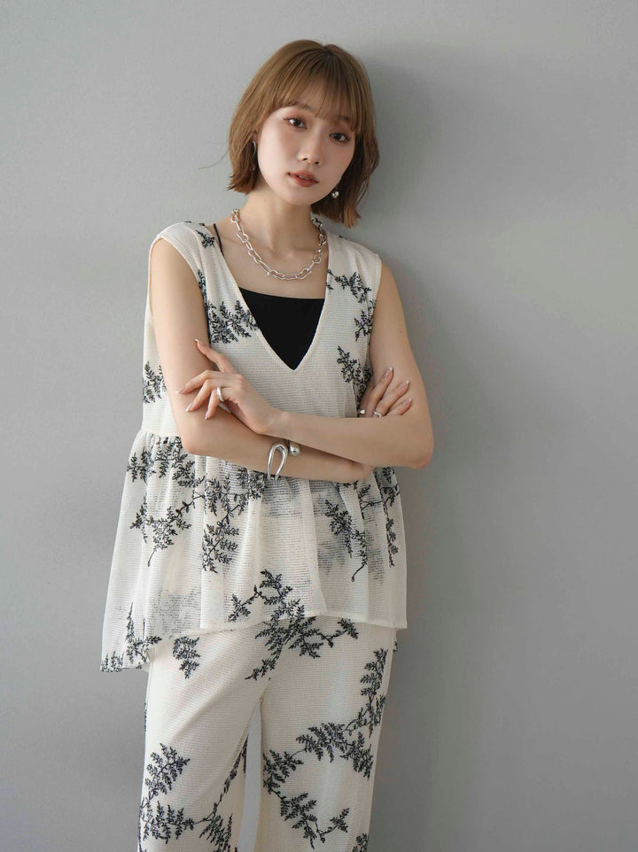 [予約]リーフ柄メッシュVネックフレアトップス/アイボリー
