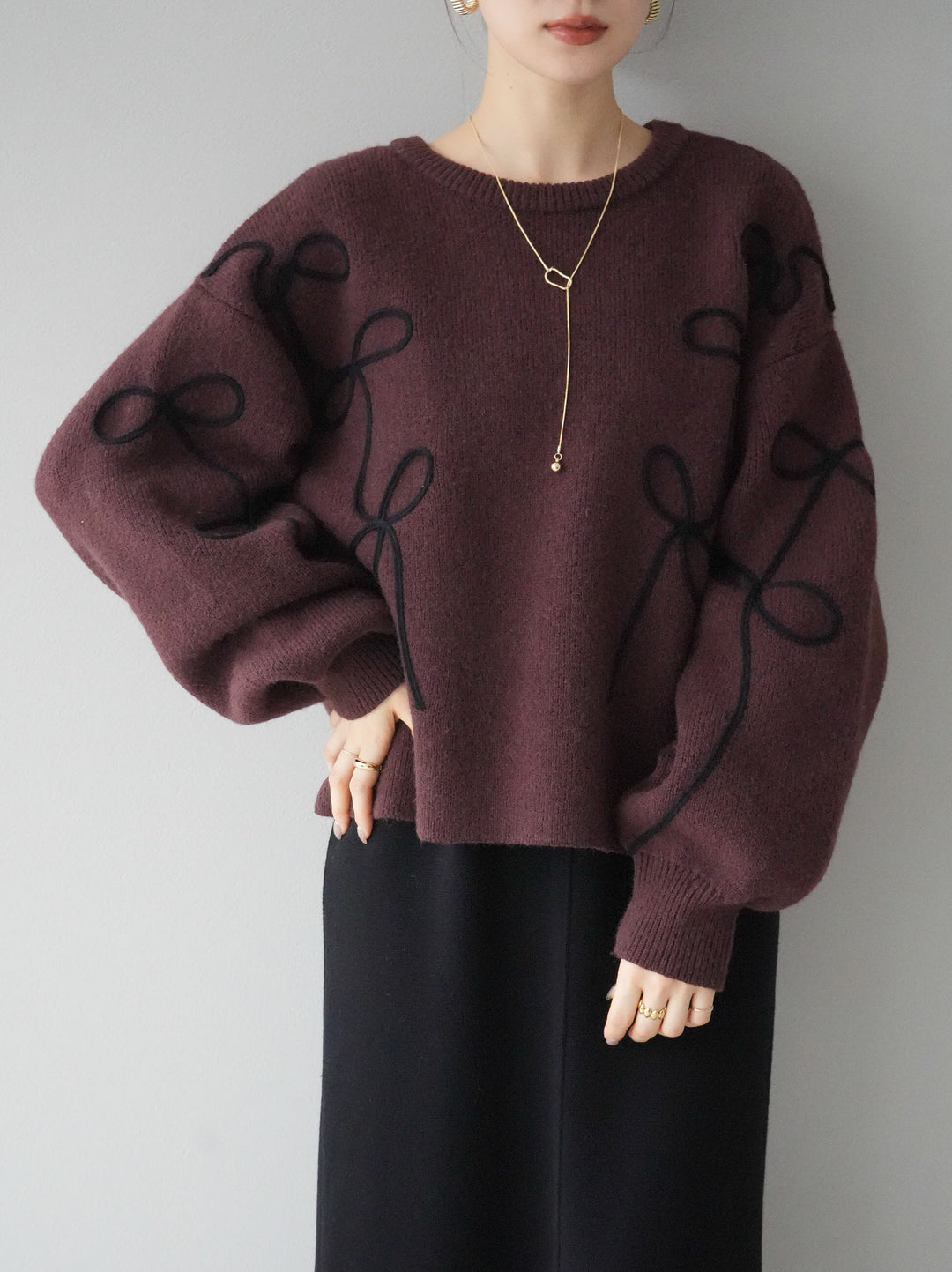 [予約]コード刺繍ルーズニットプルオーバー/ブラウン