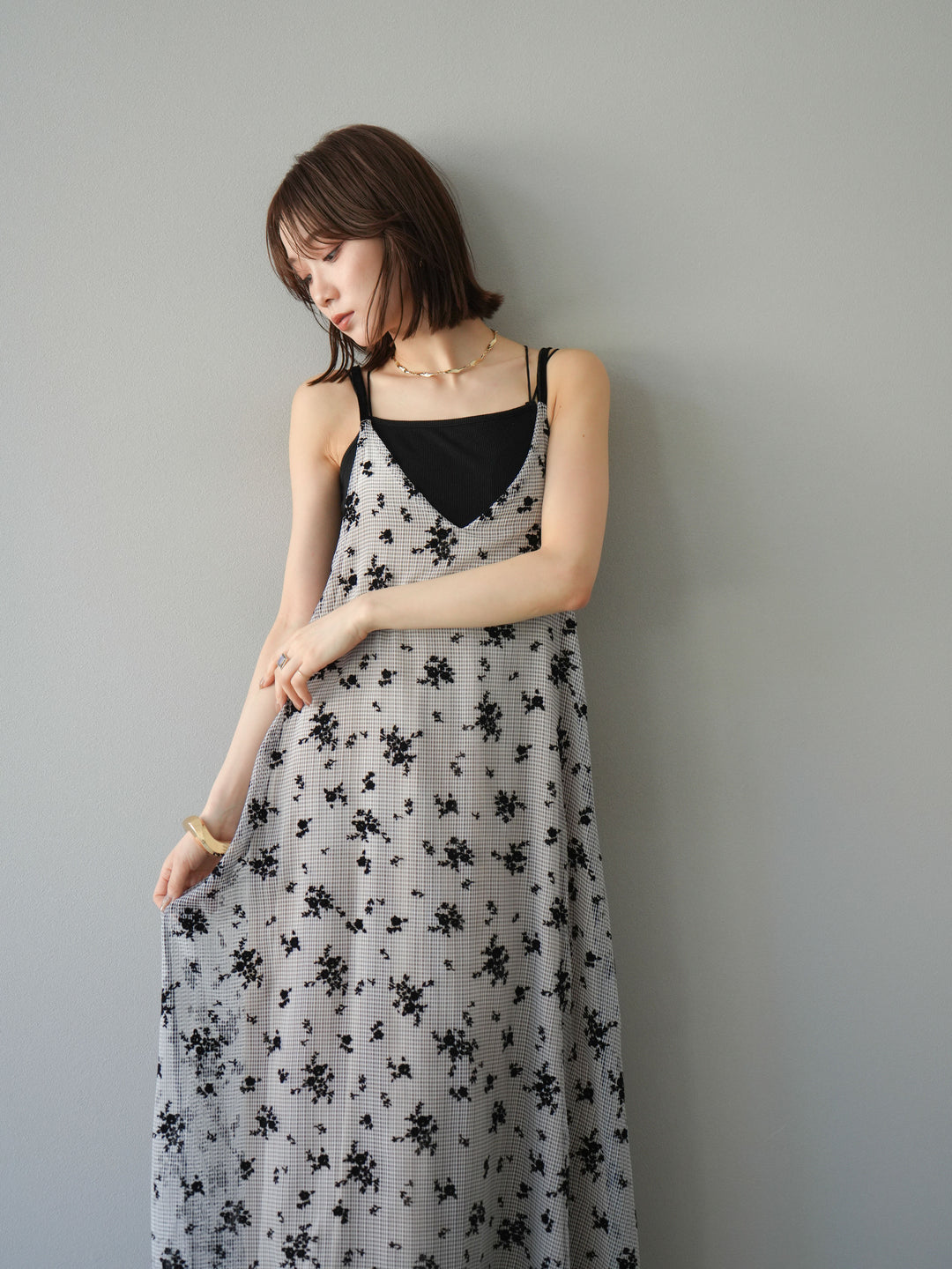 [SET]フロッキーチュールレイヤードベロアキャミワンピース+カップ付きバッククロスキャミソール(2set)