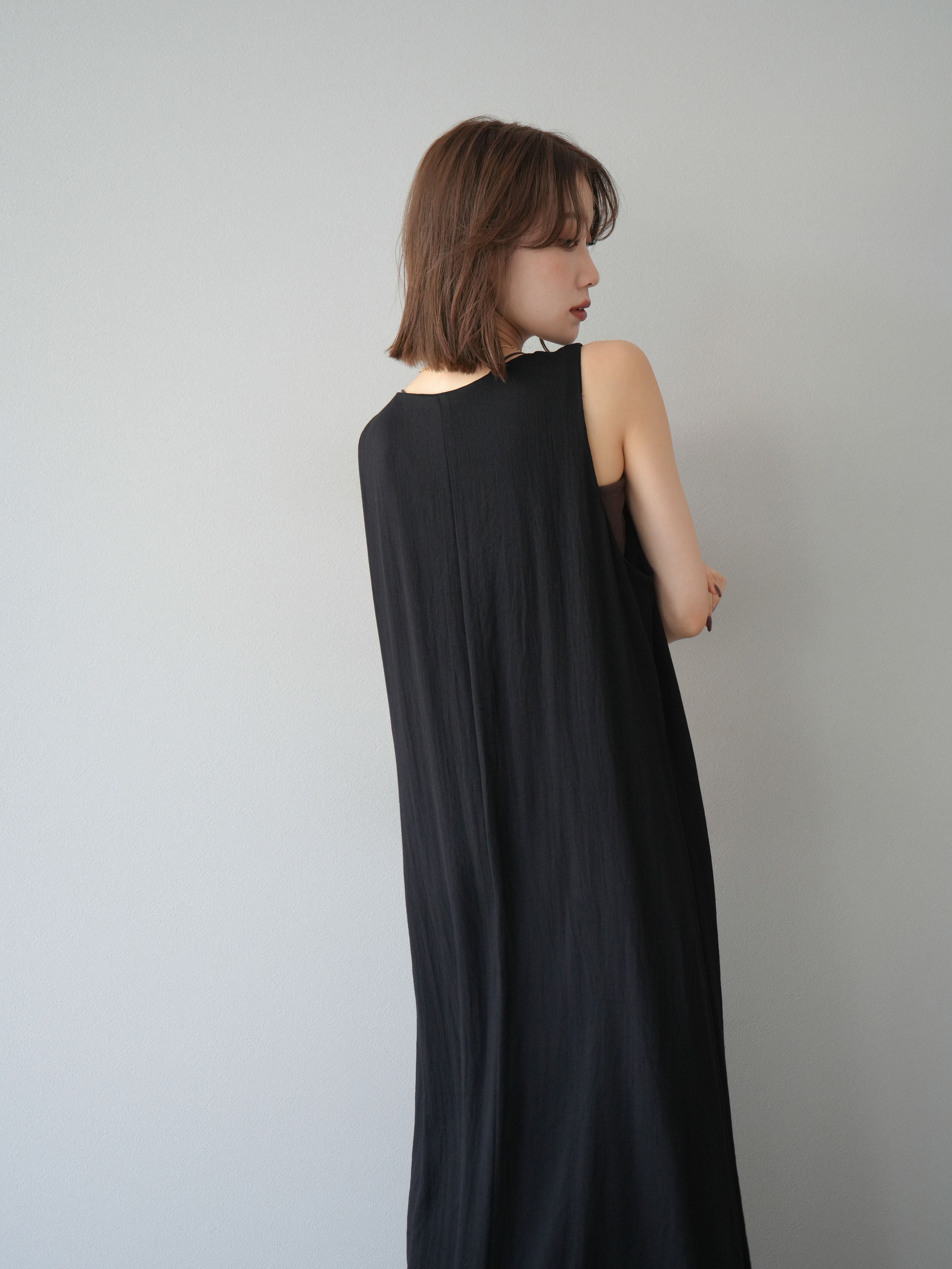 予約]刺繍Vネックワンピース/ブラック – Lumier