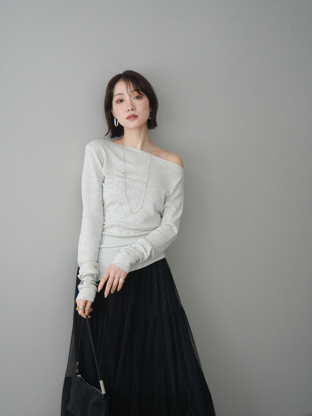 [予約]ラインストーンアシンメトリーニットトップス/gray
