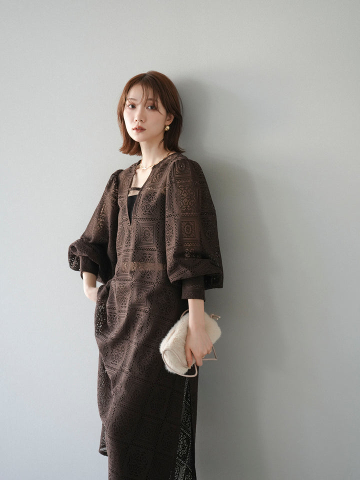 【套裝】塊蕾絲捲袖洋裝+塊蕾絲寬褲（2套）