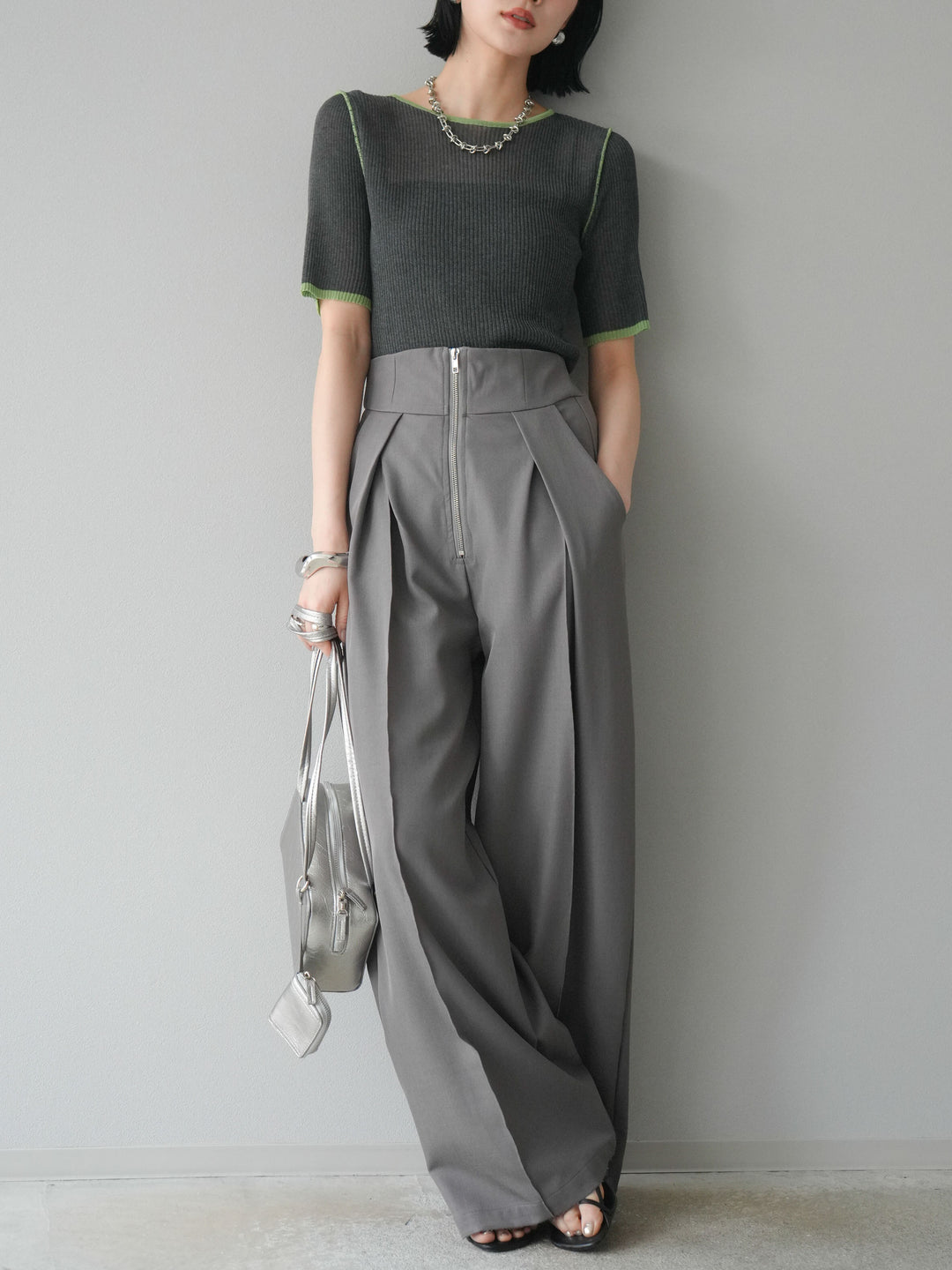 [予約]麻タッチ配色ニットハーフスリーブトップス/チャコール