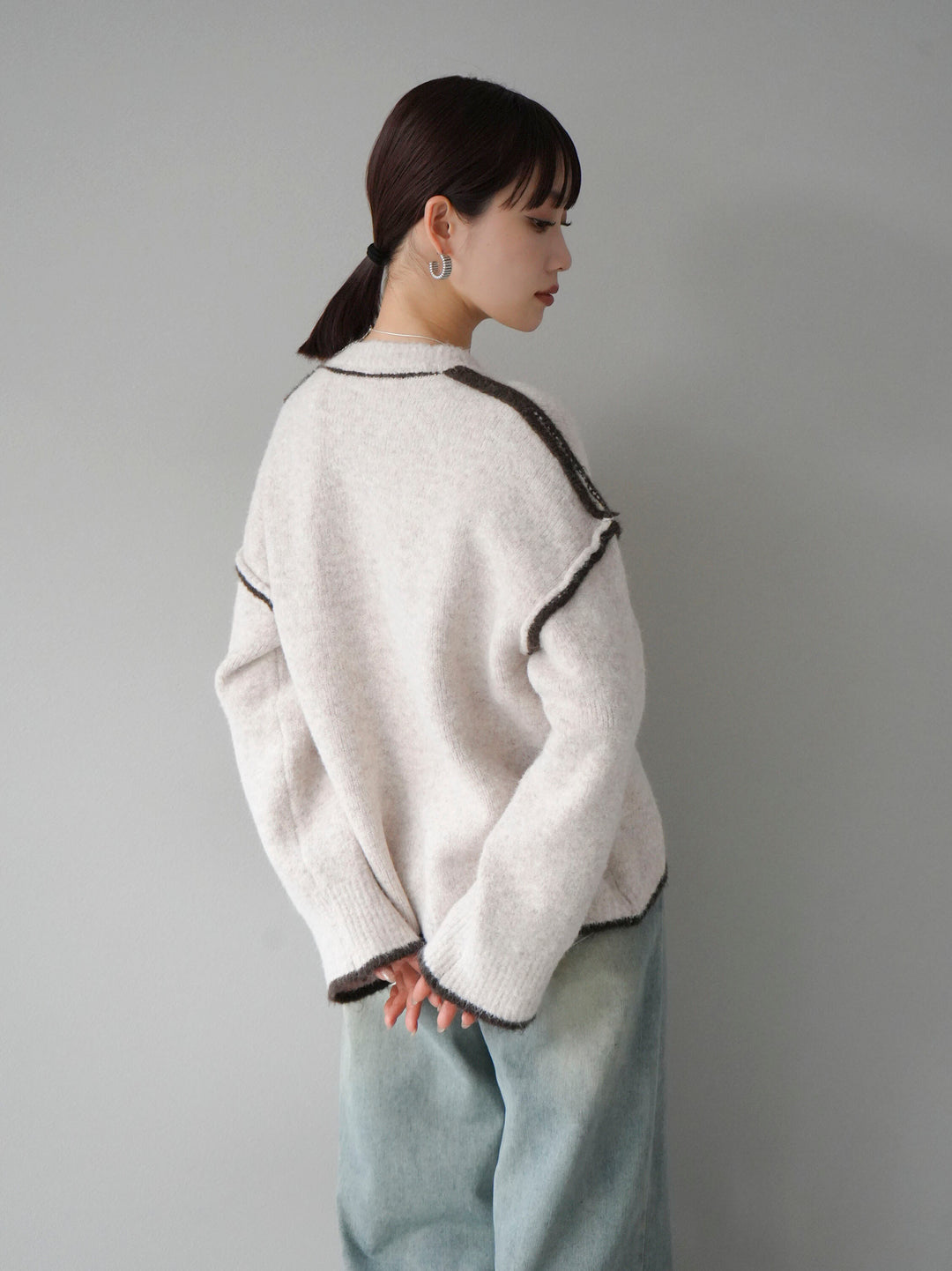 [預訂] 色彩協調針織套頭衫/象牙色