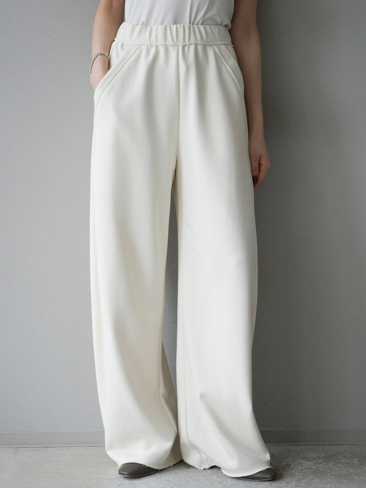 [予約]アウトシームカットオフスエットパンツ/white