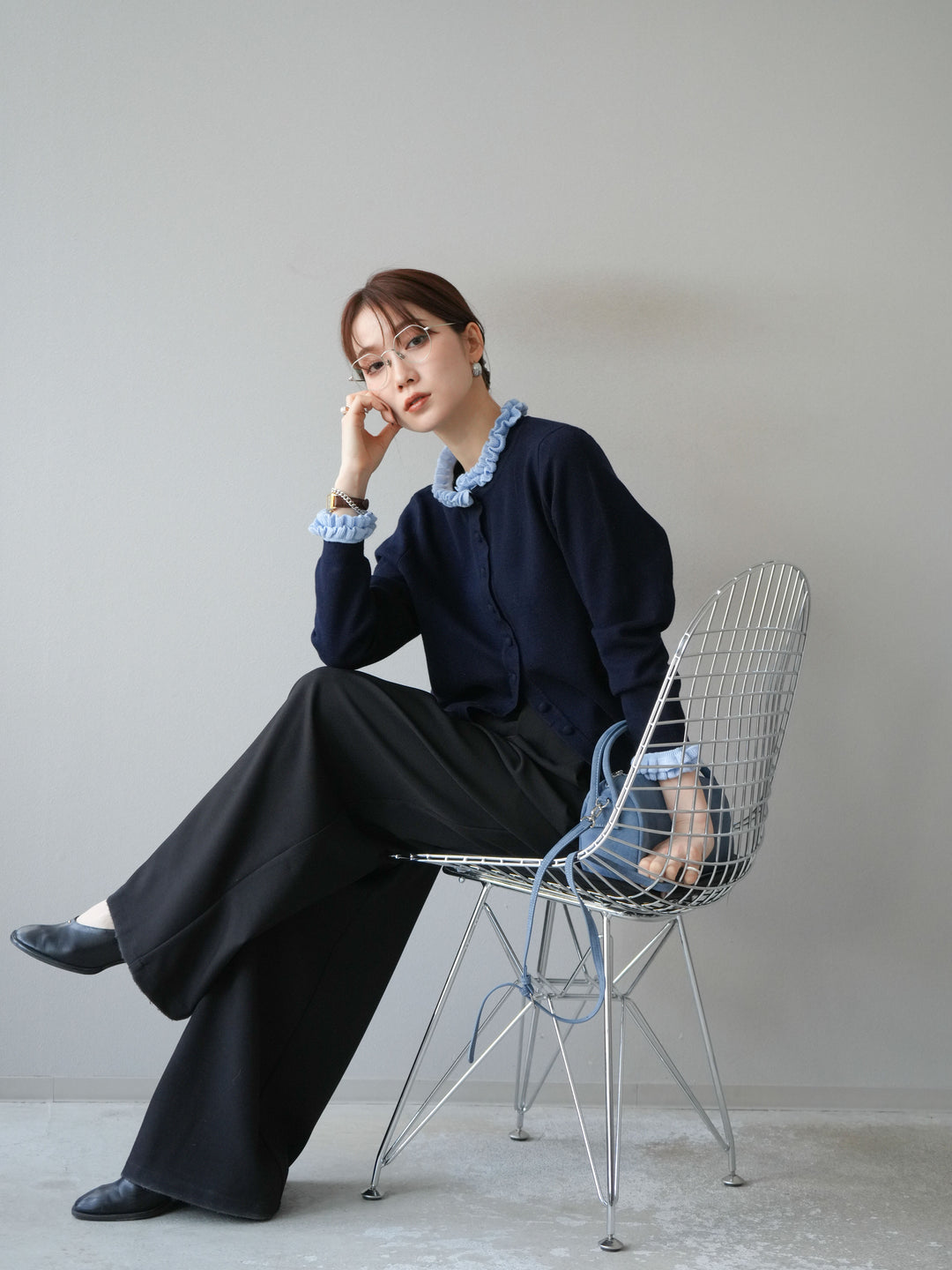 [予約]フリルデザインコンパクトニットカーディガン/ネイビー