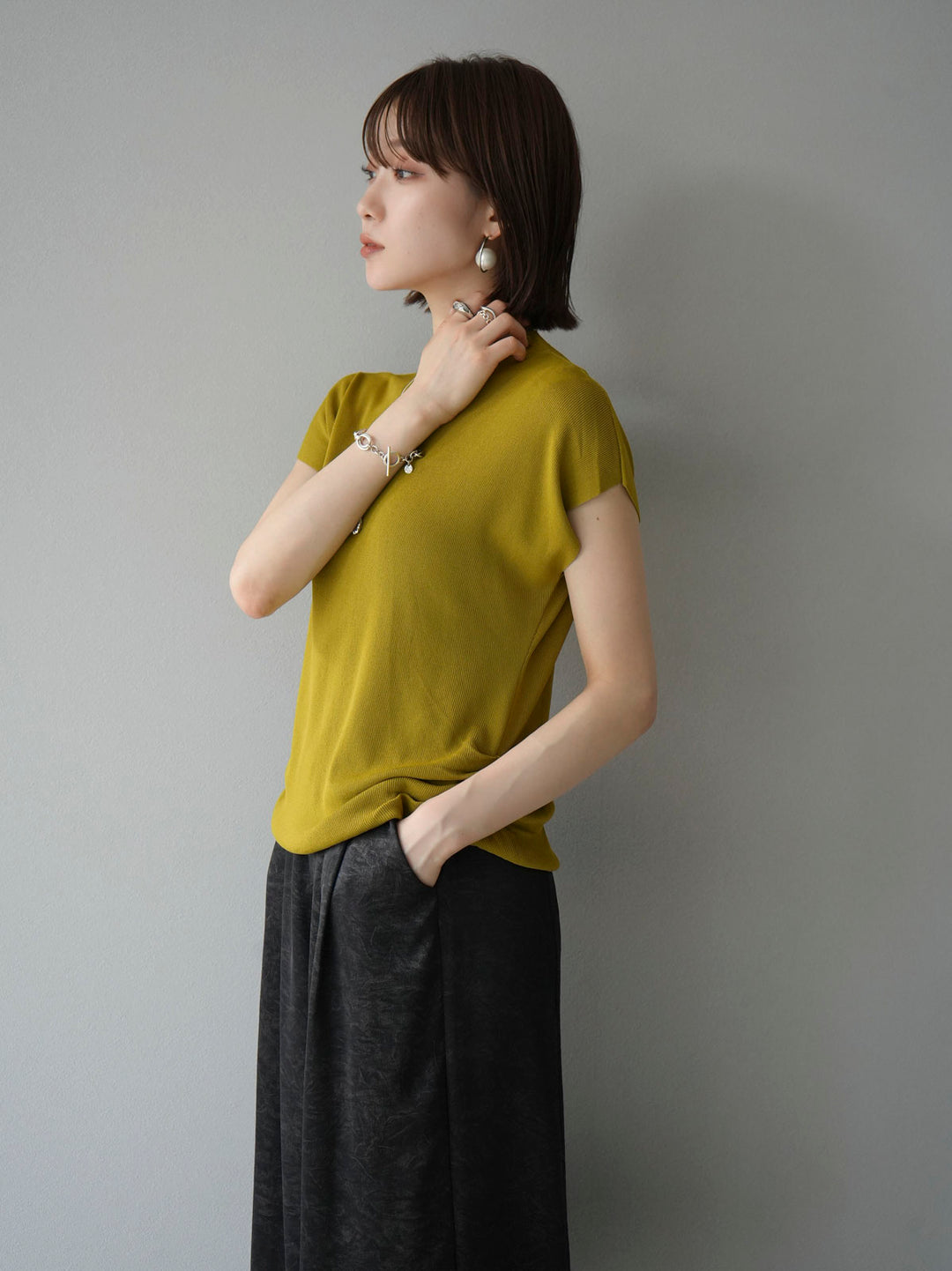 [Pre-order] Petite Neck Side Shirring Summer Knit Top/Green