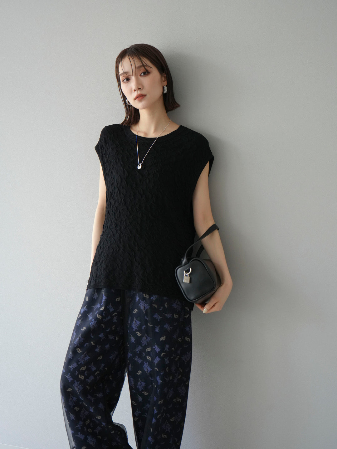 [SET]ポコポコノースリーブニットプルオーバー+コード刺繍チュールレイヤードパンツ(2set)