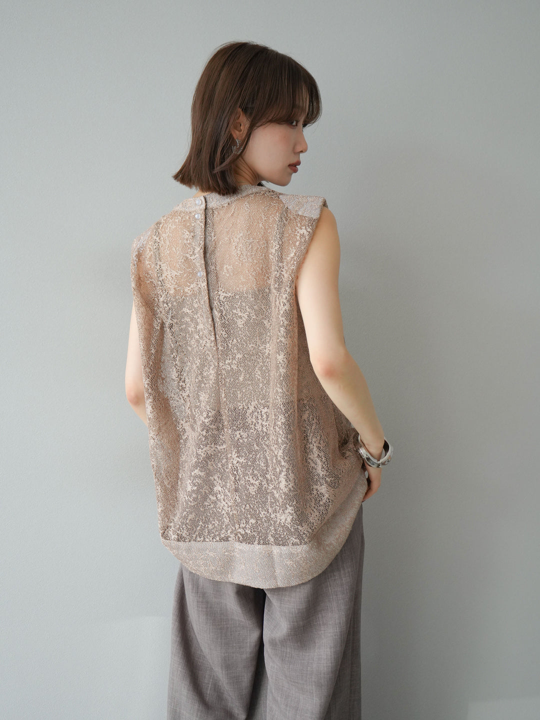 [予約]シャイニーレースプルオーバー/ブラウン