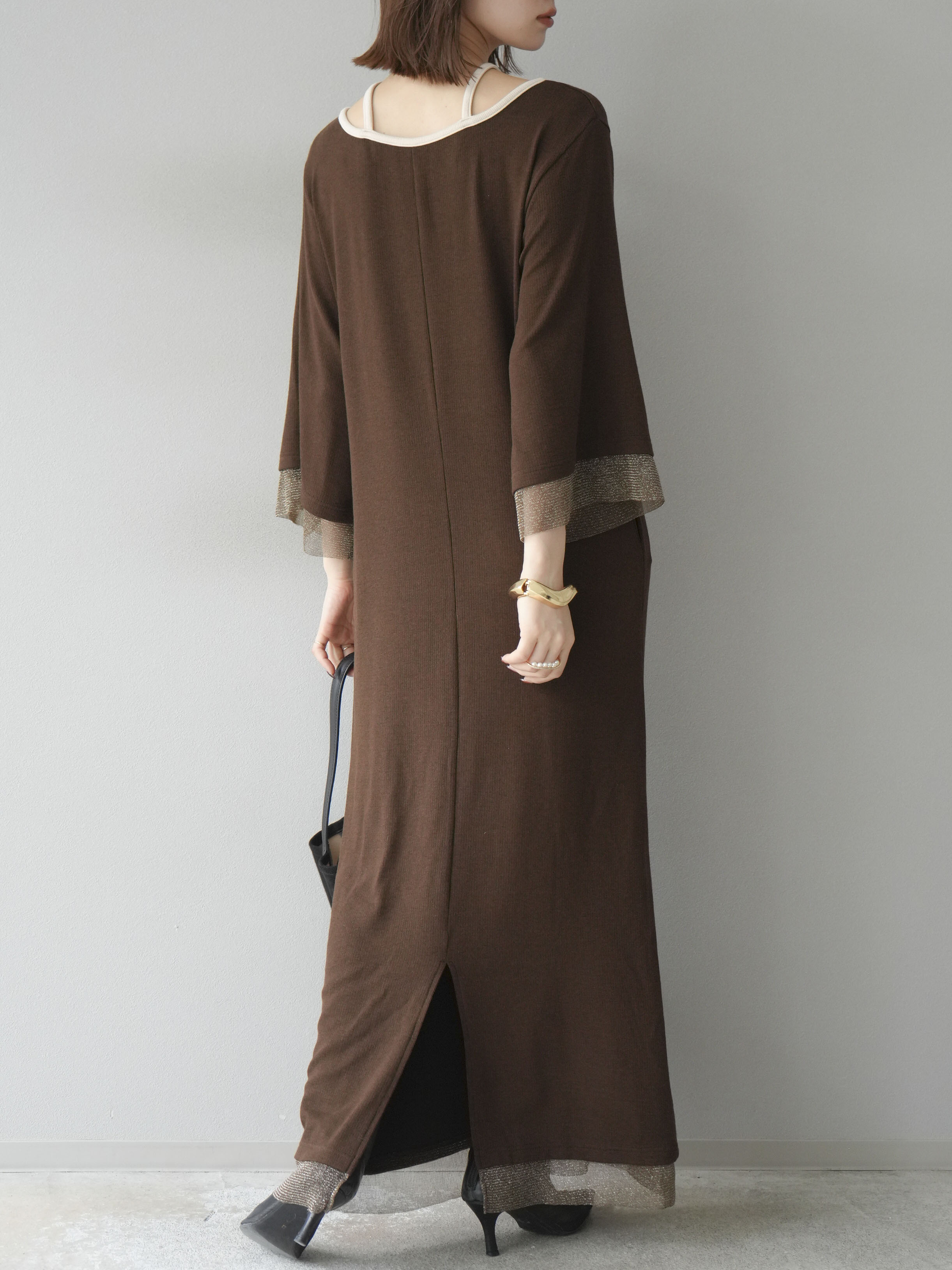 予約]デザインネックラメシアー切替ニットワンピース/ブラウン – Lumier