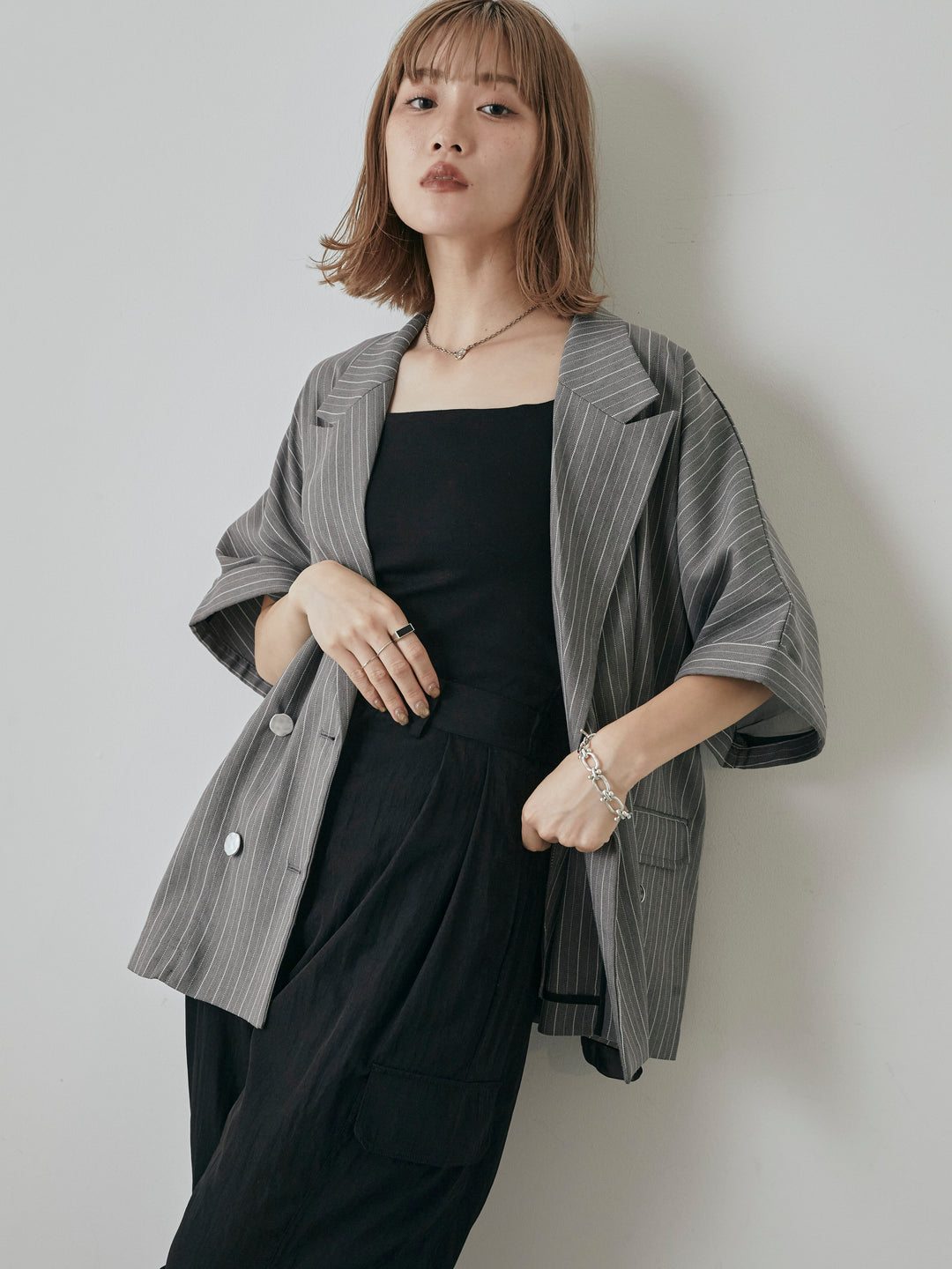 [予約]バックオーガンジーヘリンボーンストライプハーフジャケット/チャコール