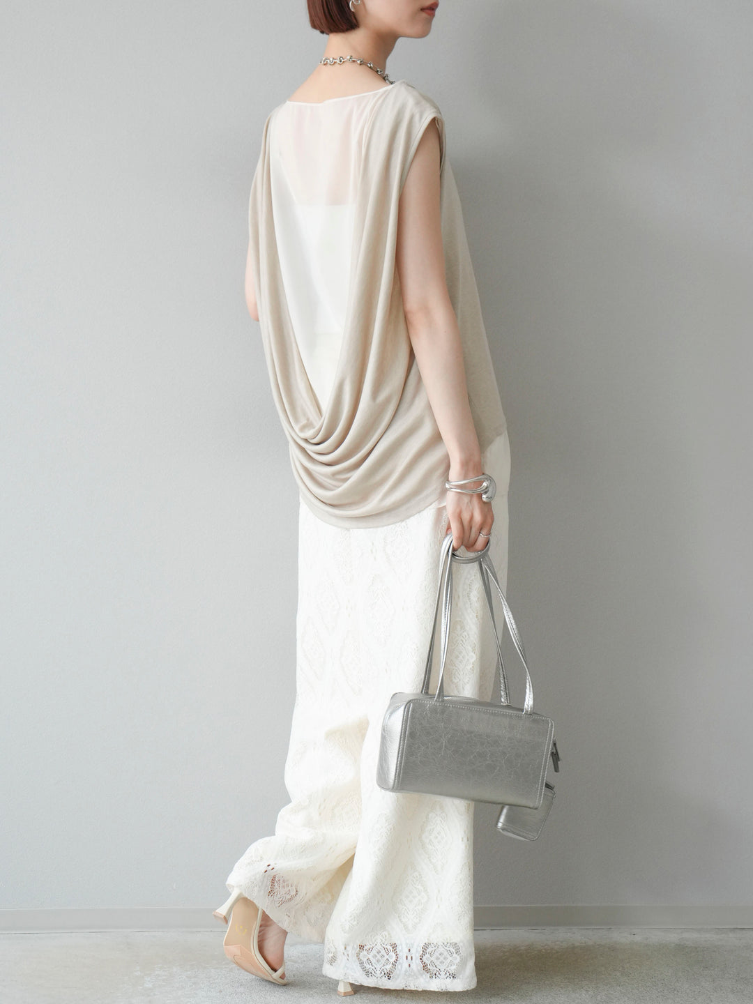[預訂] 雙向透視層疊垂墜上衣/米色