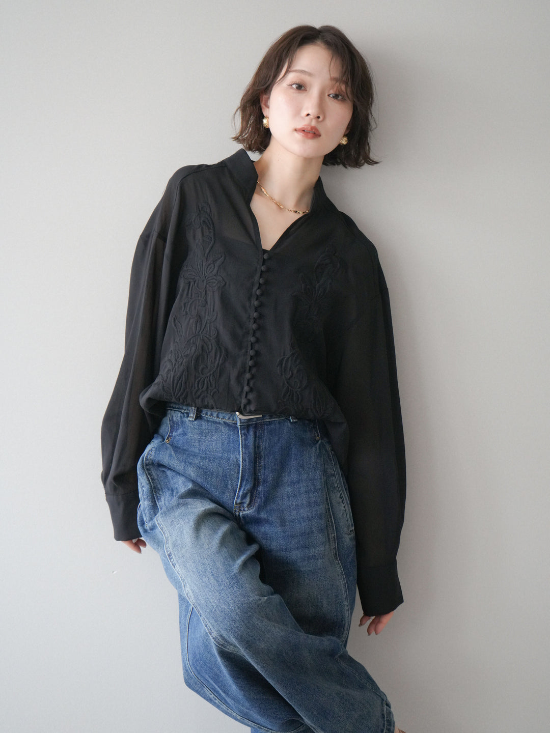 [予約]フロントコードエンブロイダリーブラウス/black