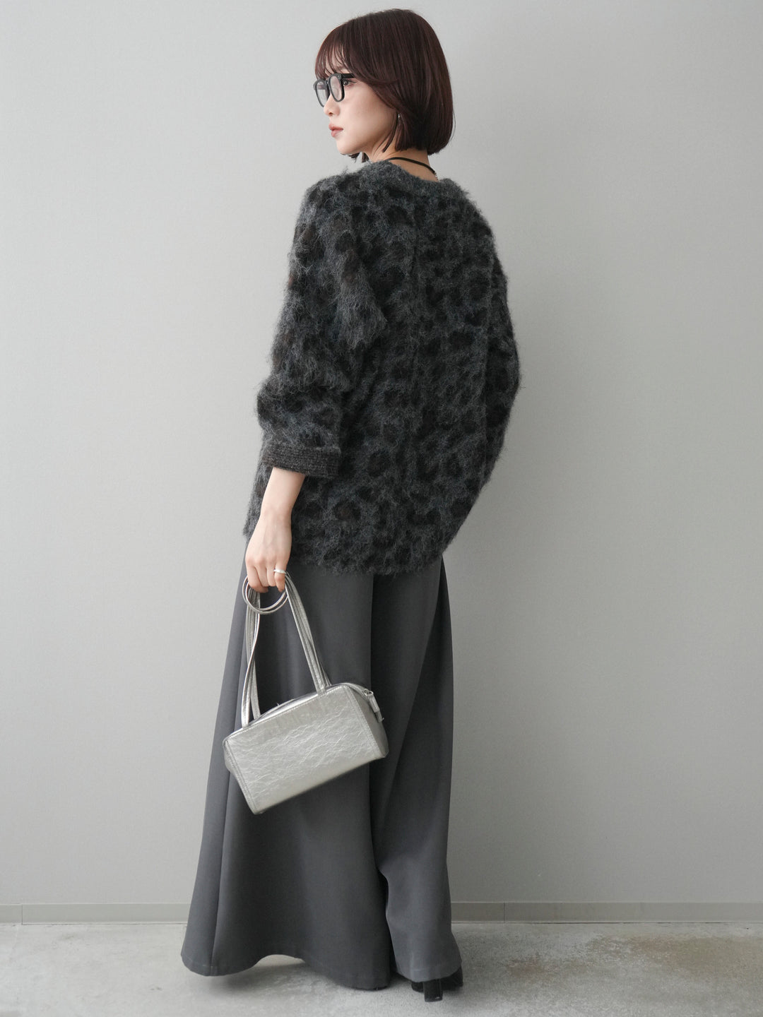 [SET]レオパードシャギーニットプルオーバー+テープベルトタックバギーパンツ(2set)