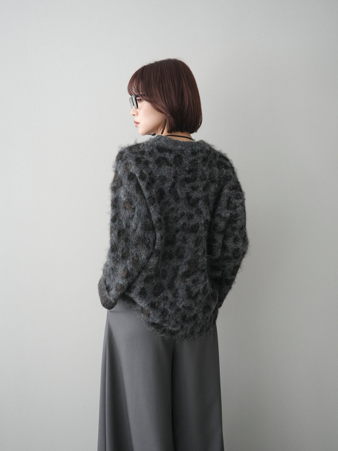 [SET]レオパードシャギーニットプルオーバー+テープベルトタックバギーパンツ(2set)