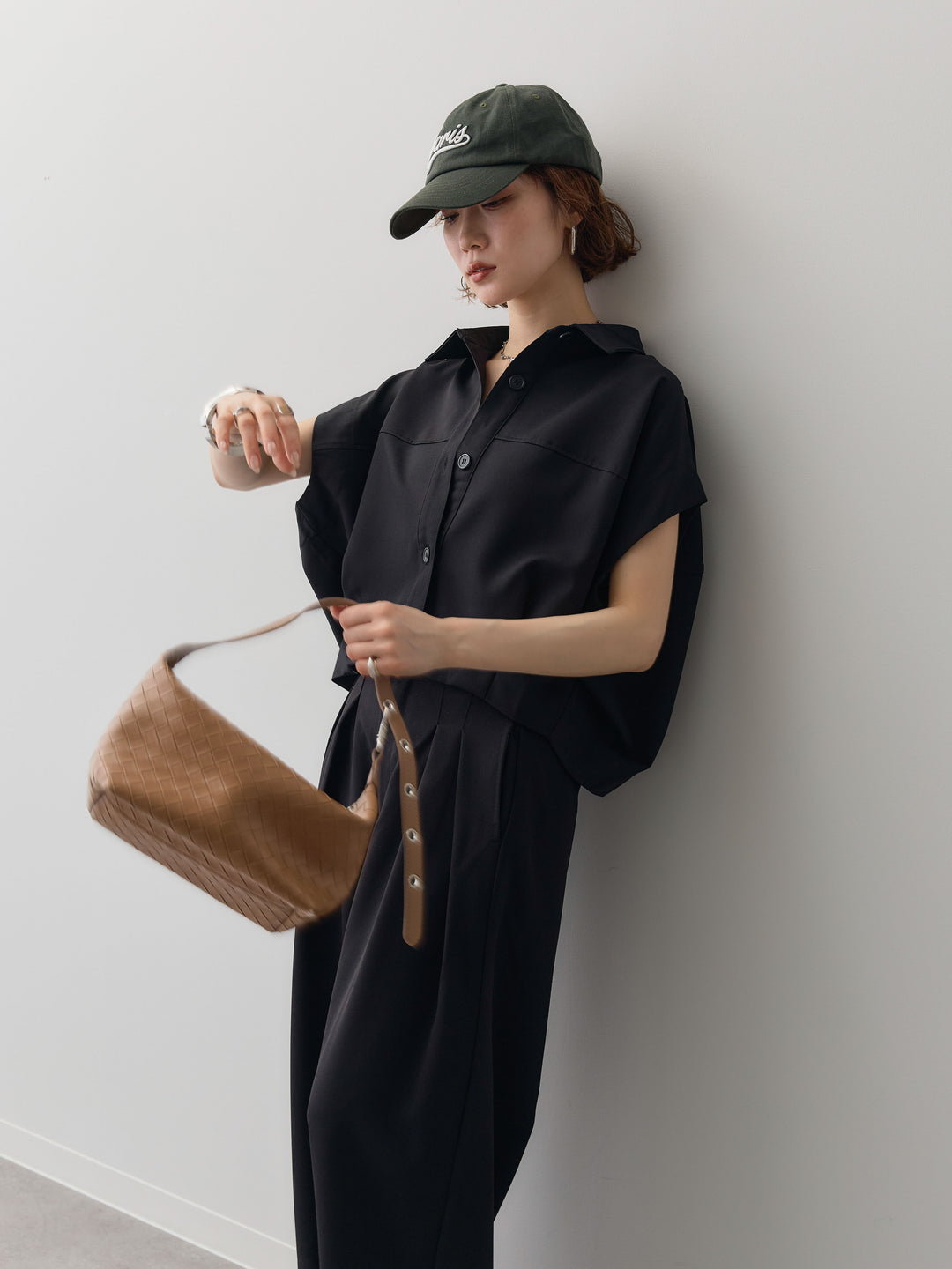 【套裝】縐綢燈籠無袖襯衫 + 縐綢闊腿褲（兩件套）