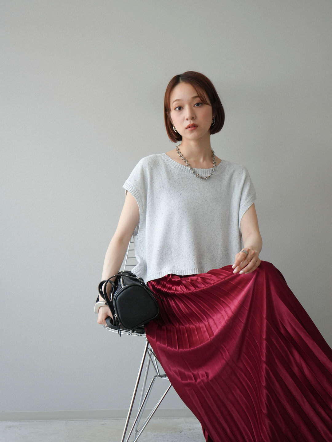 [SET]ネップヤーンクロップドニットベスト+サテンプリーツマキシスカート(2set)