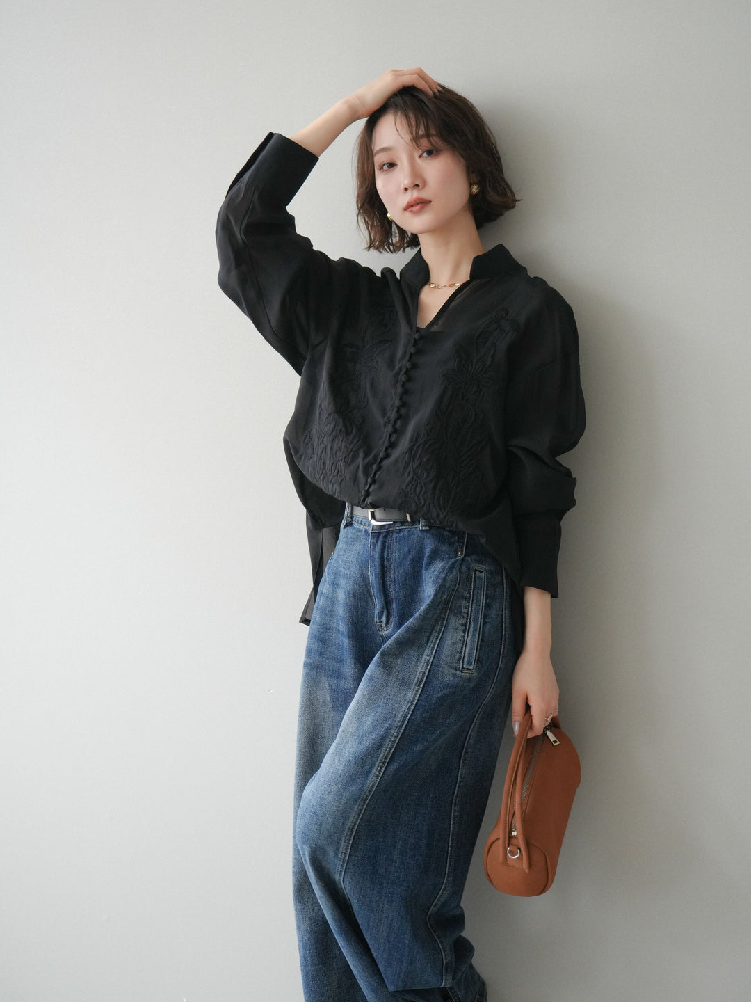 [予約]フロントコードエンブロイダリーブラウス/black