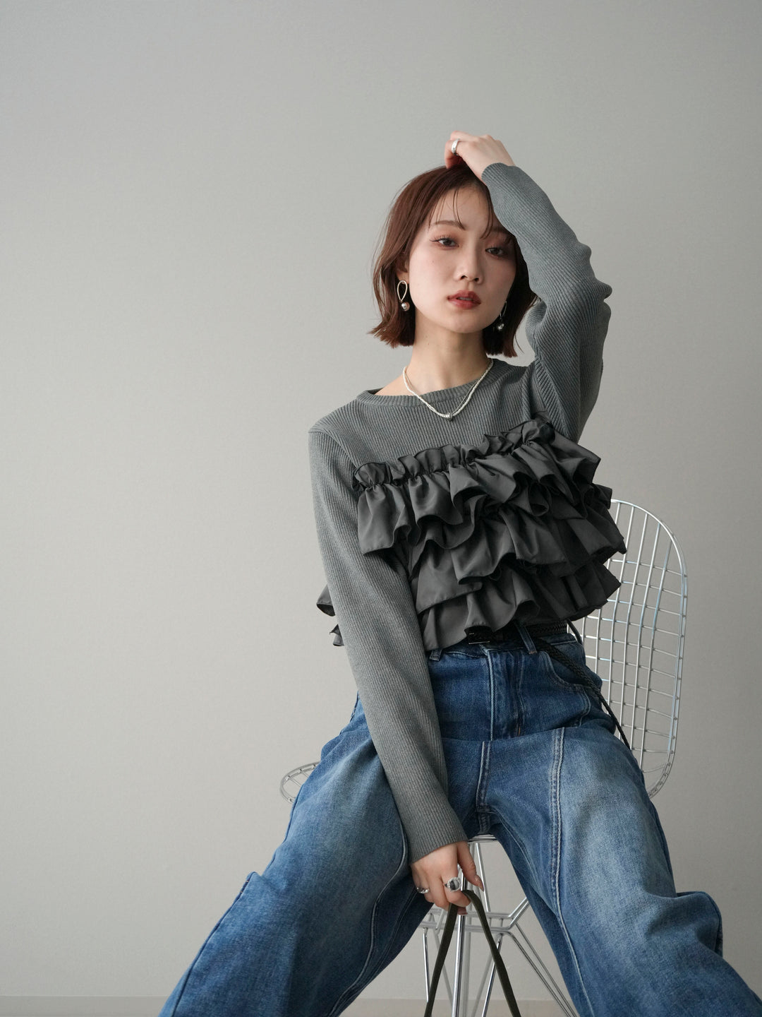 [SET]フリルビスチェドッキングスポンジニットプルオーバー+裏起毛加工デニムカーブパンツ(2set)