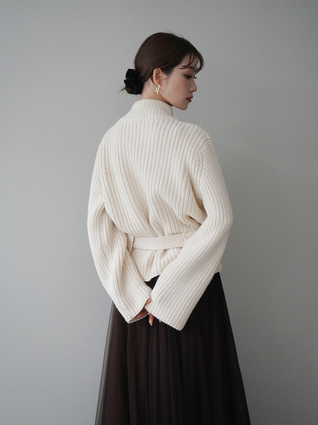 [予約]畦編みボトルネックZIPニットカーディガン/white