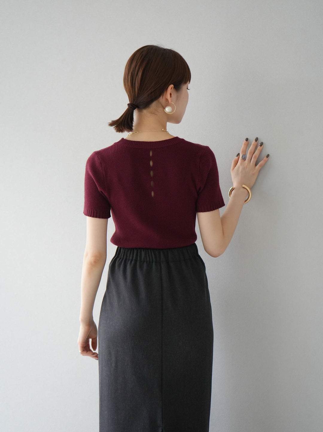 [予約]バックホールハーフスリーブリブニットトップス/ボルドー