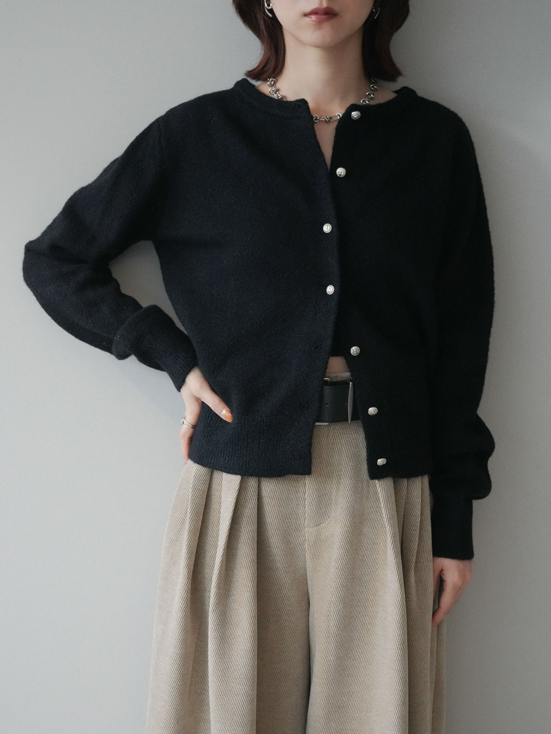 [SET]アンティークボタンニットカーディガン+ベルトデザインループコールテンワイドパンツ(ベルト付き)(2set)