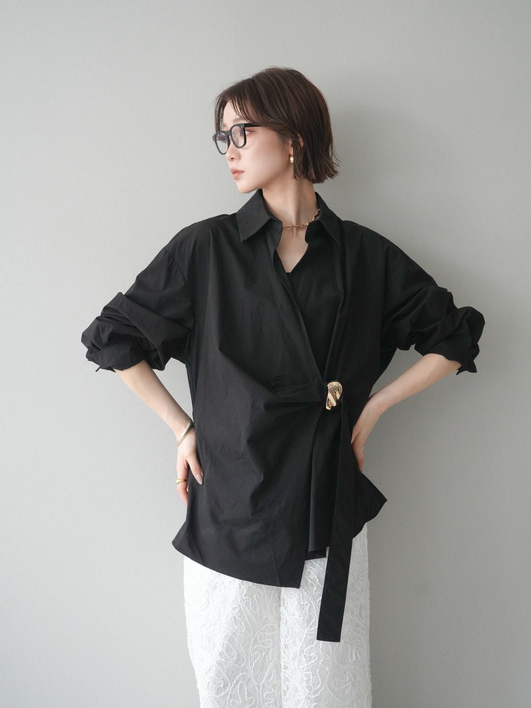 [SET]メタルパーツドレープシャツ+シアーコードレースイージーパンツ(2set)